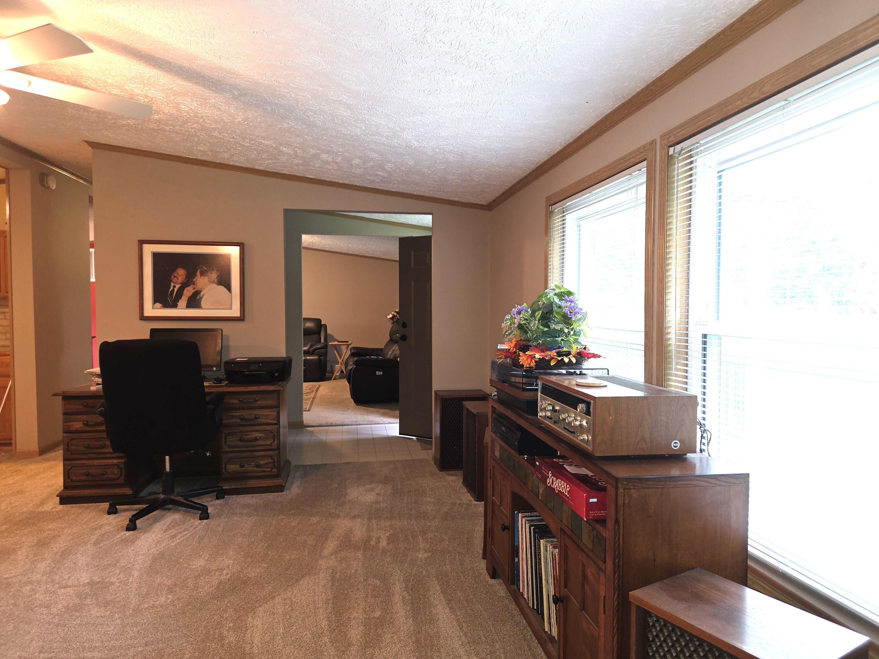 10144 Vixen Road Property Photo 6