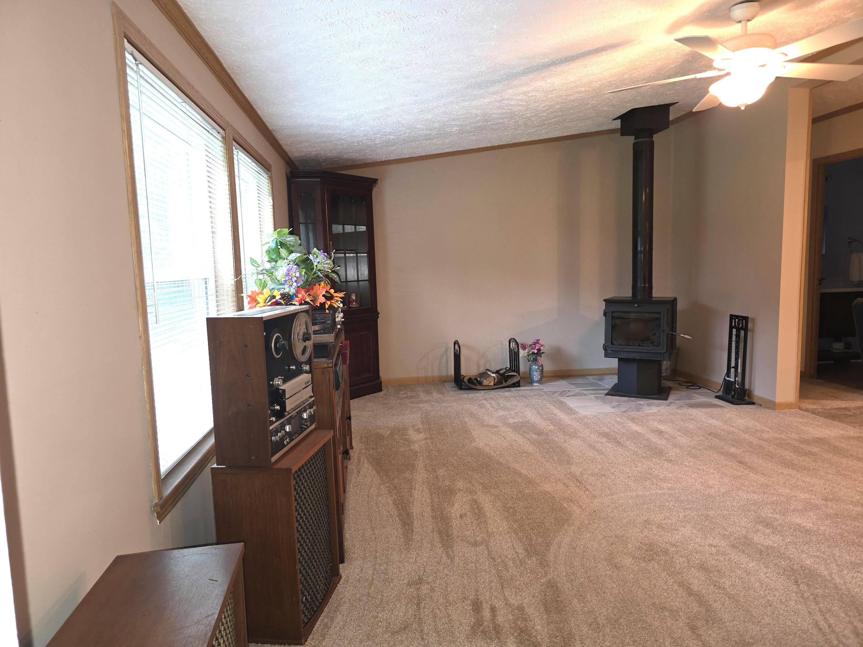 10144 Vixen Road Property Photo 7