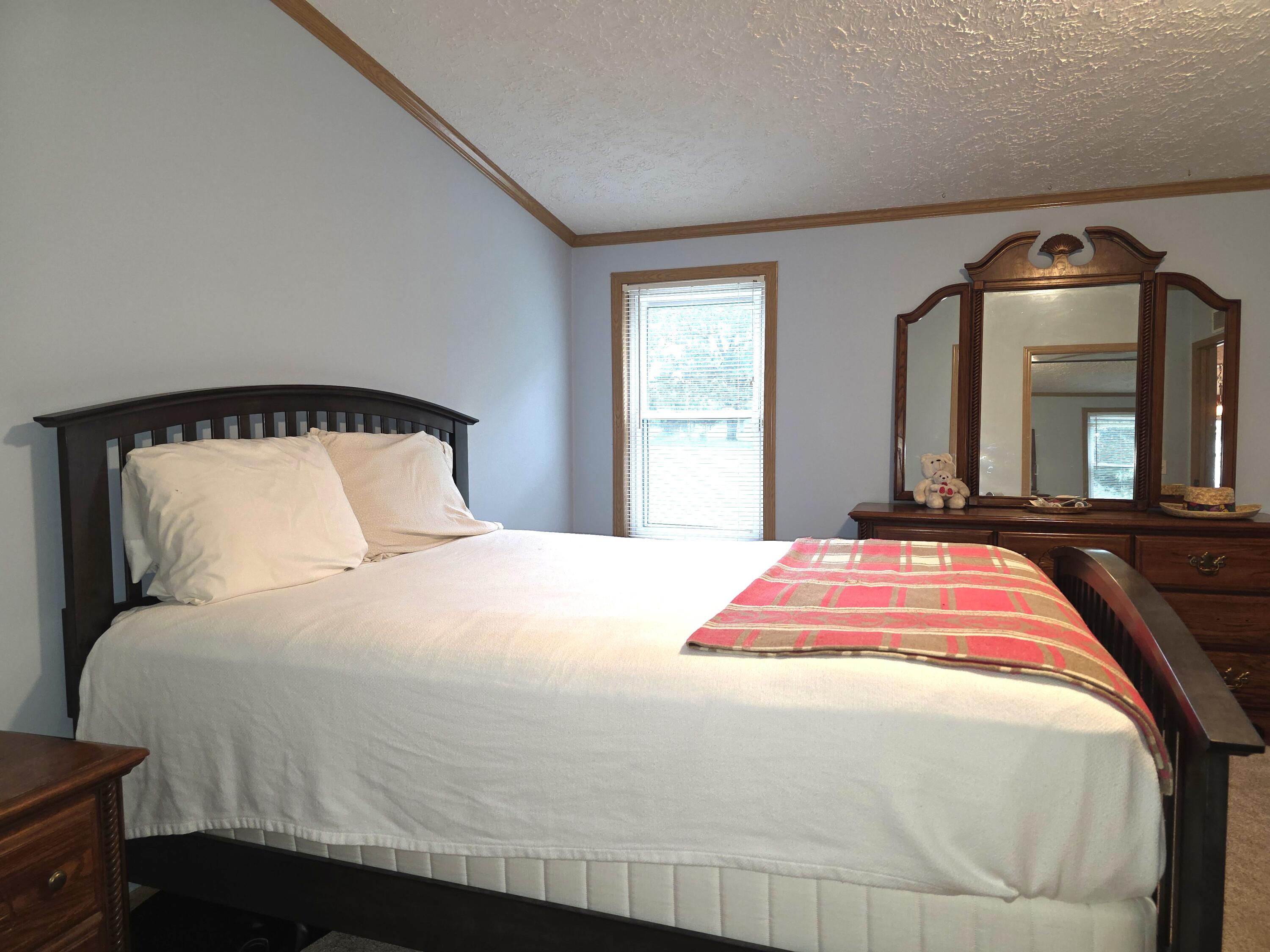 10144 Vixen Road Property Photo 9
