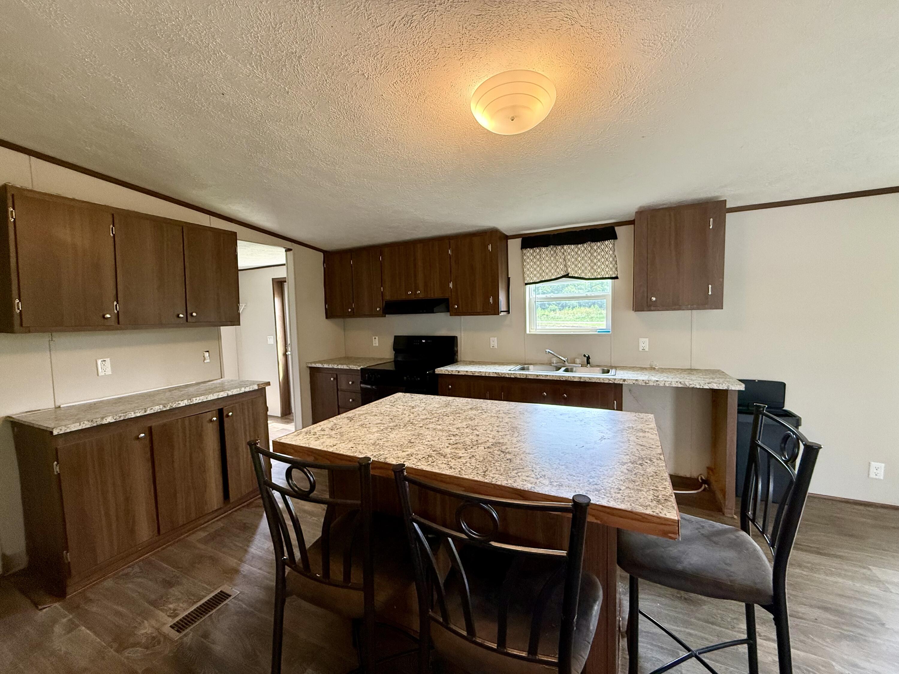 12950 Highway M Property Photo 4