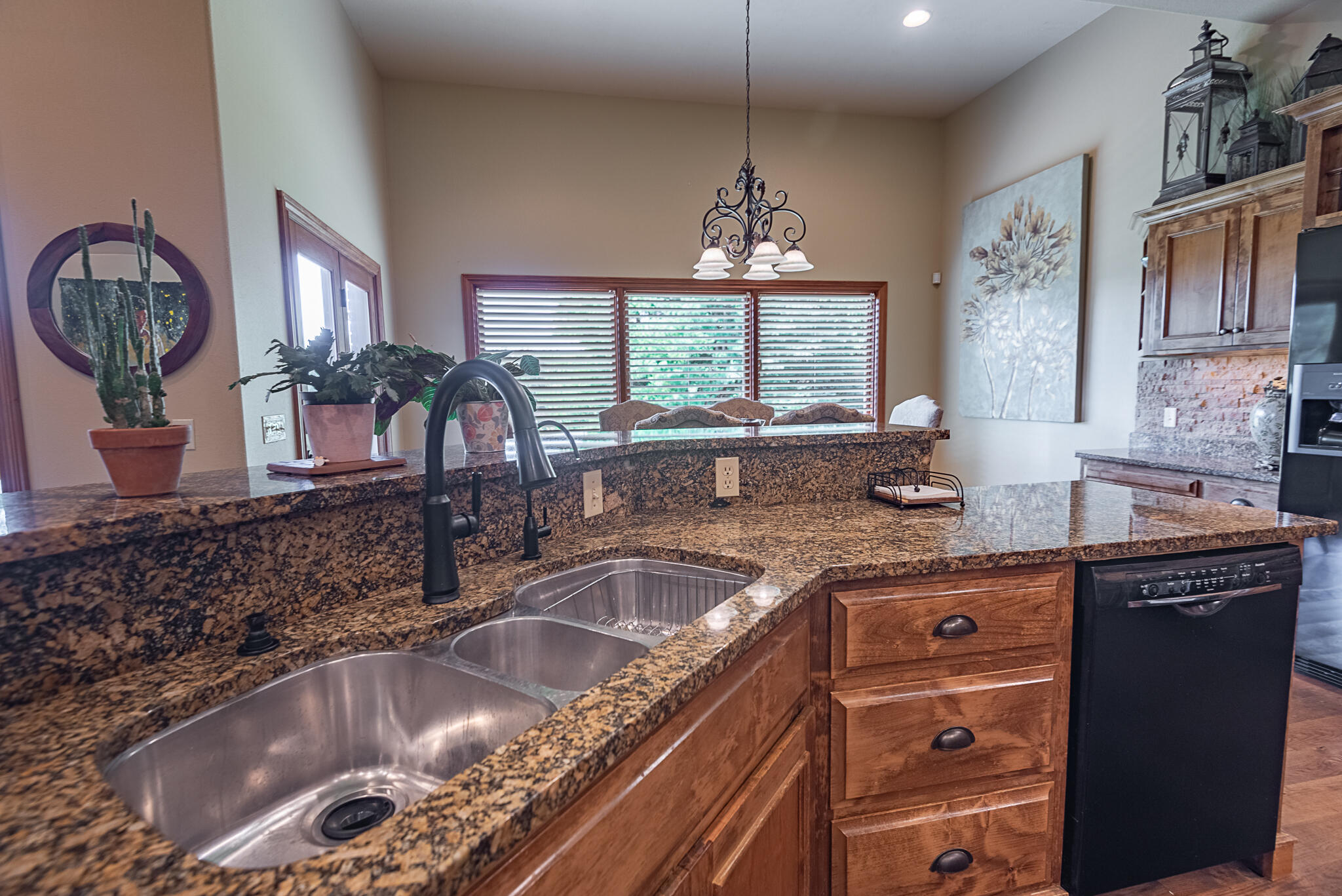 4515 South Forest Avenue Property Photo 13