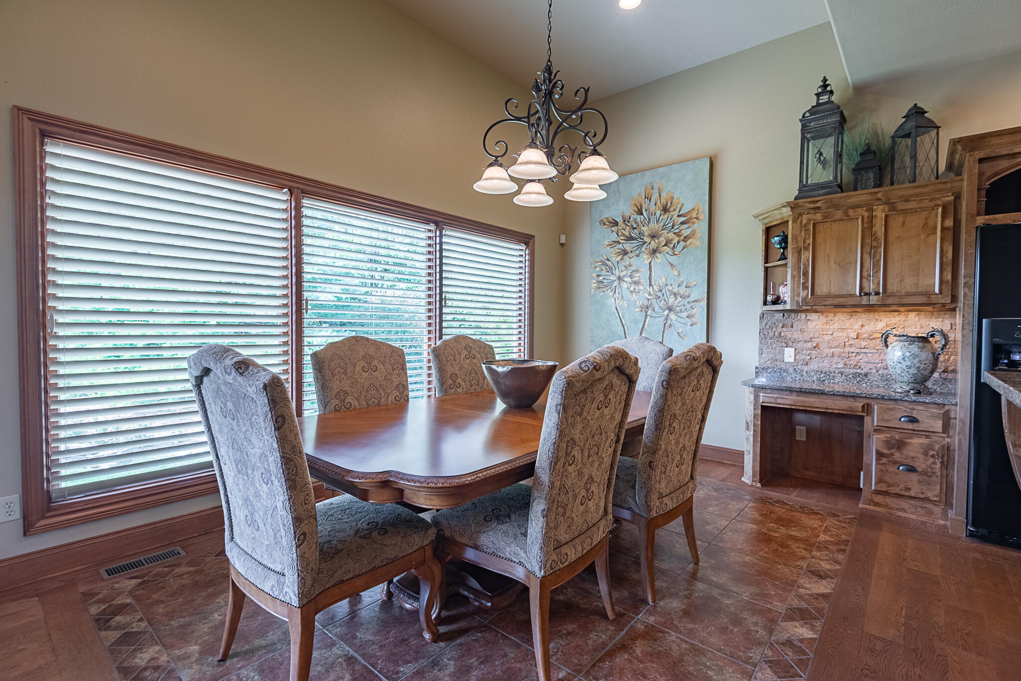 4515 South Forest Avenue Property Photo 15
