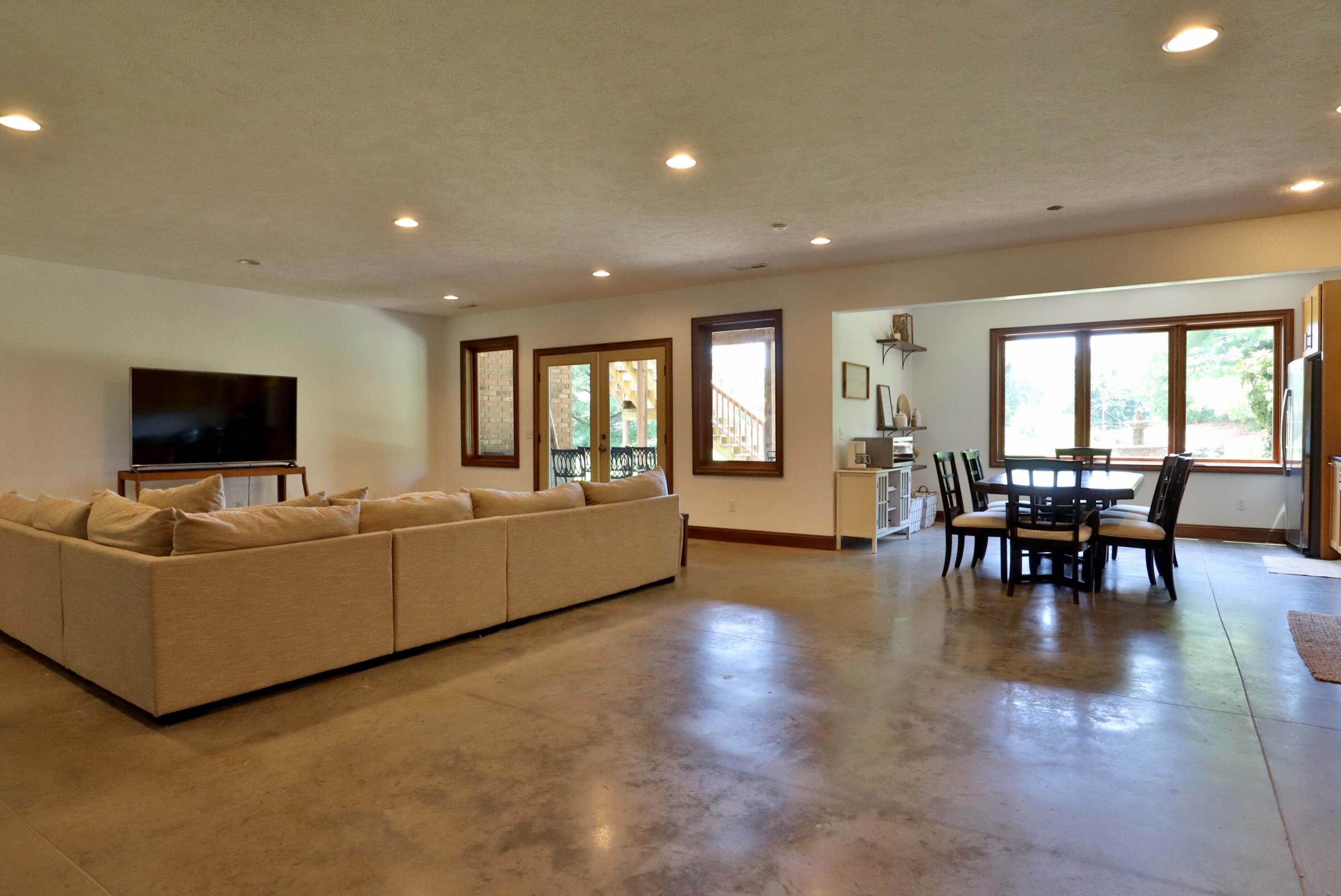 4515 South Forest Avenue Property Photo 52
