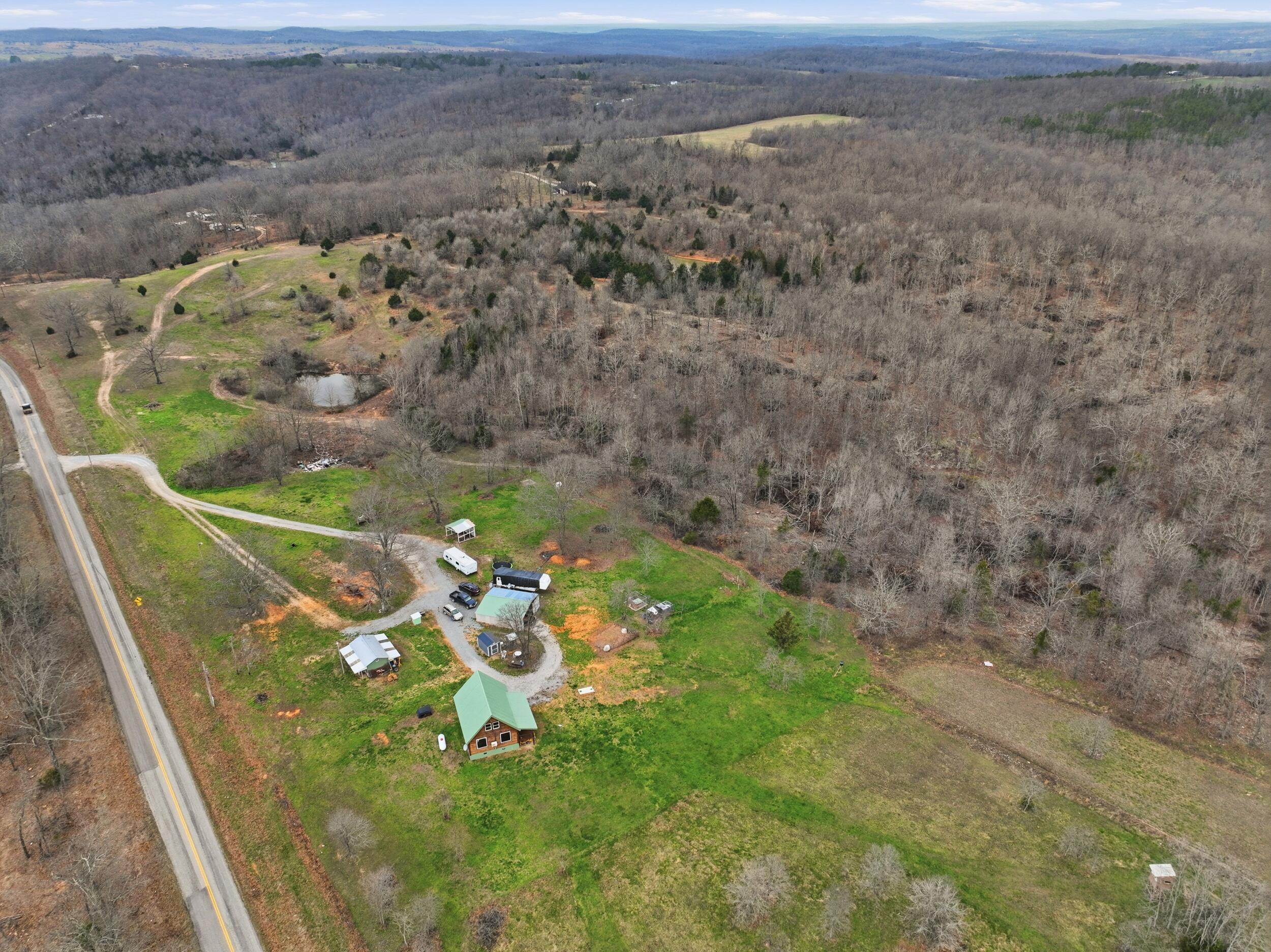 16859 Highway U Property Photo 3