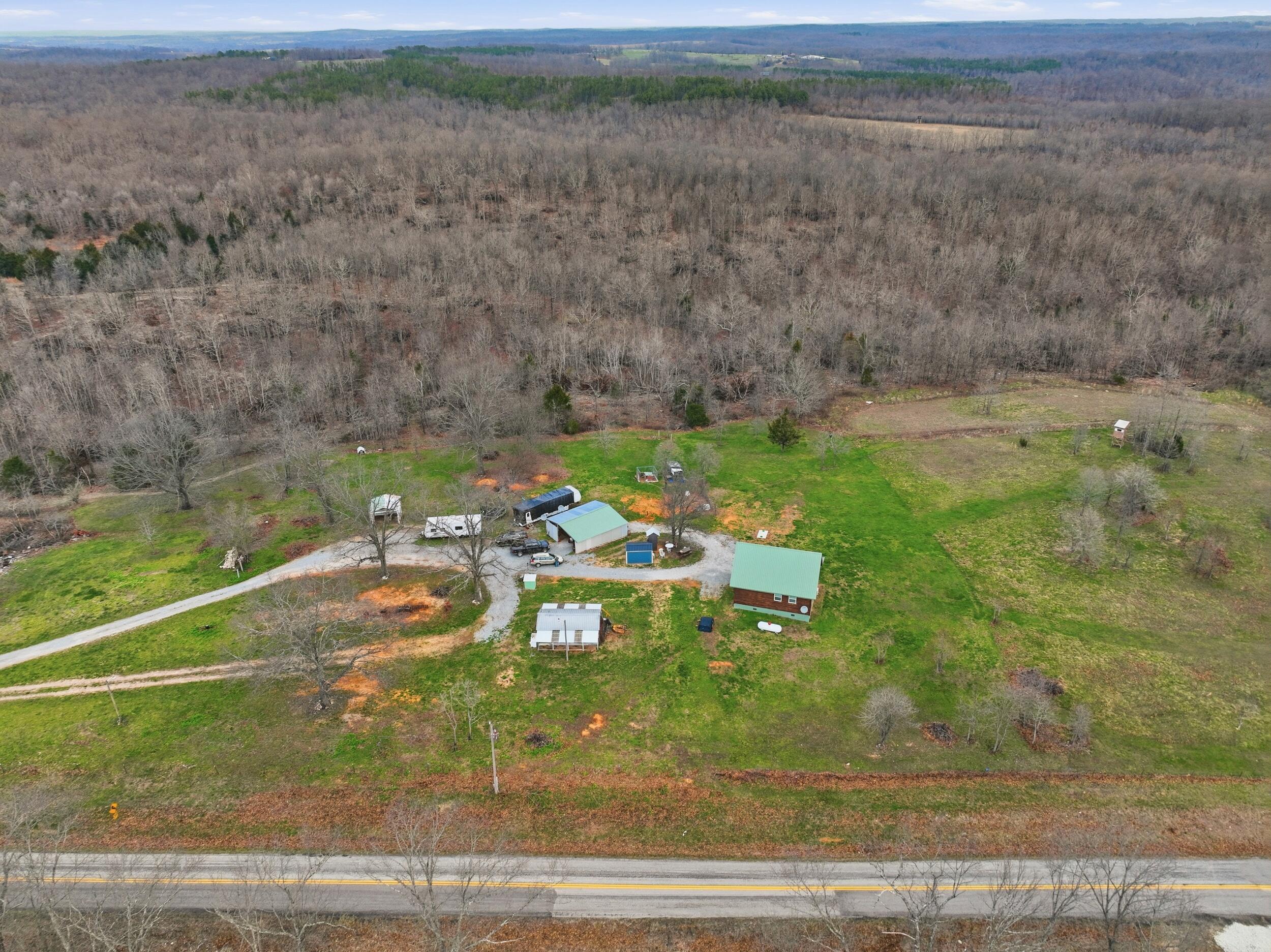 16859 Highway U Property Photo 4