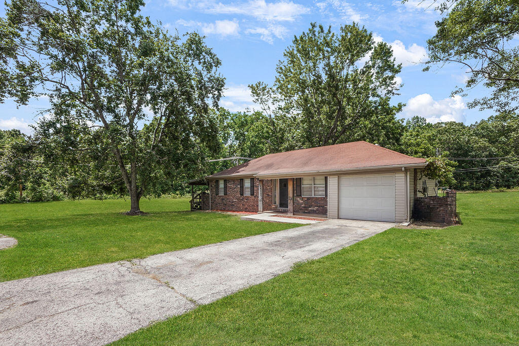 1919 Kay Drive Property Photo 3