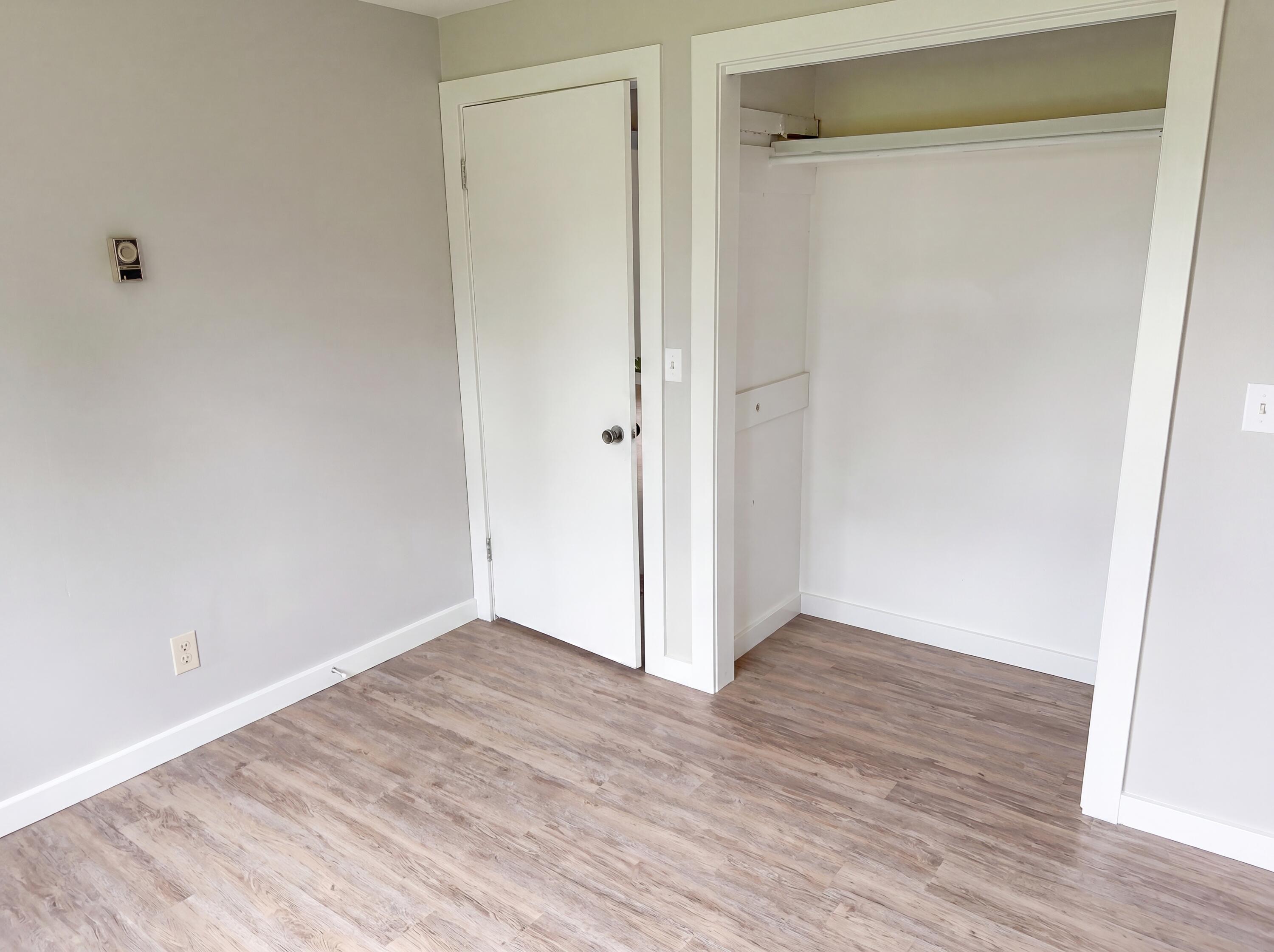 3440 Reed Road Property Photo 13