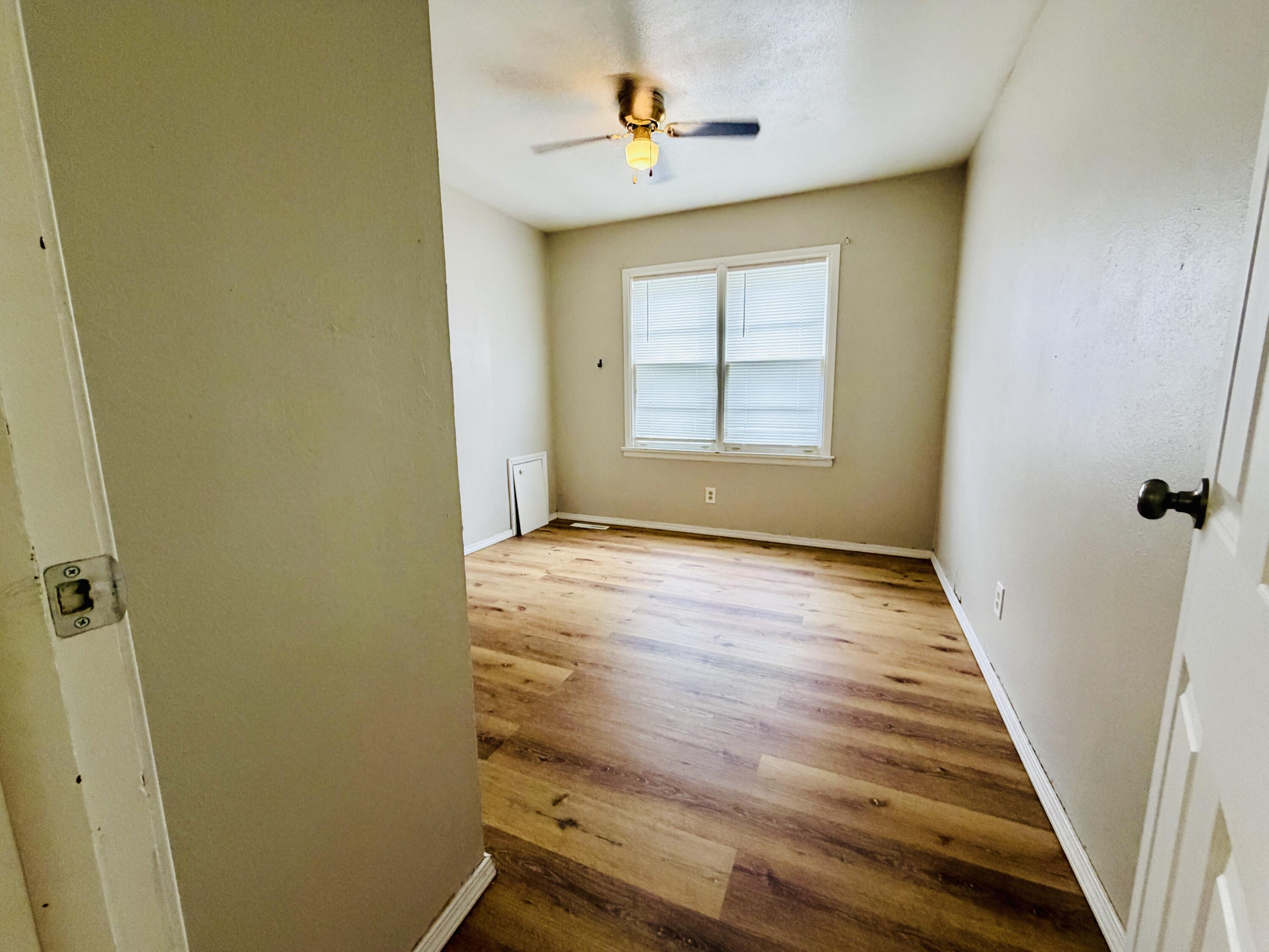 1001 West Cass Avenue Property Photo 23
