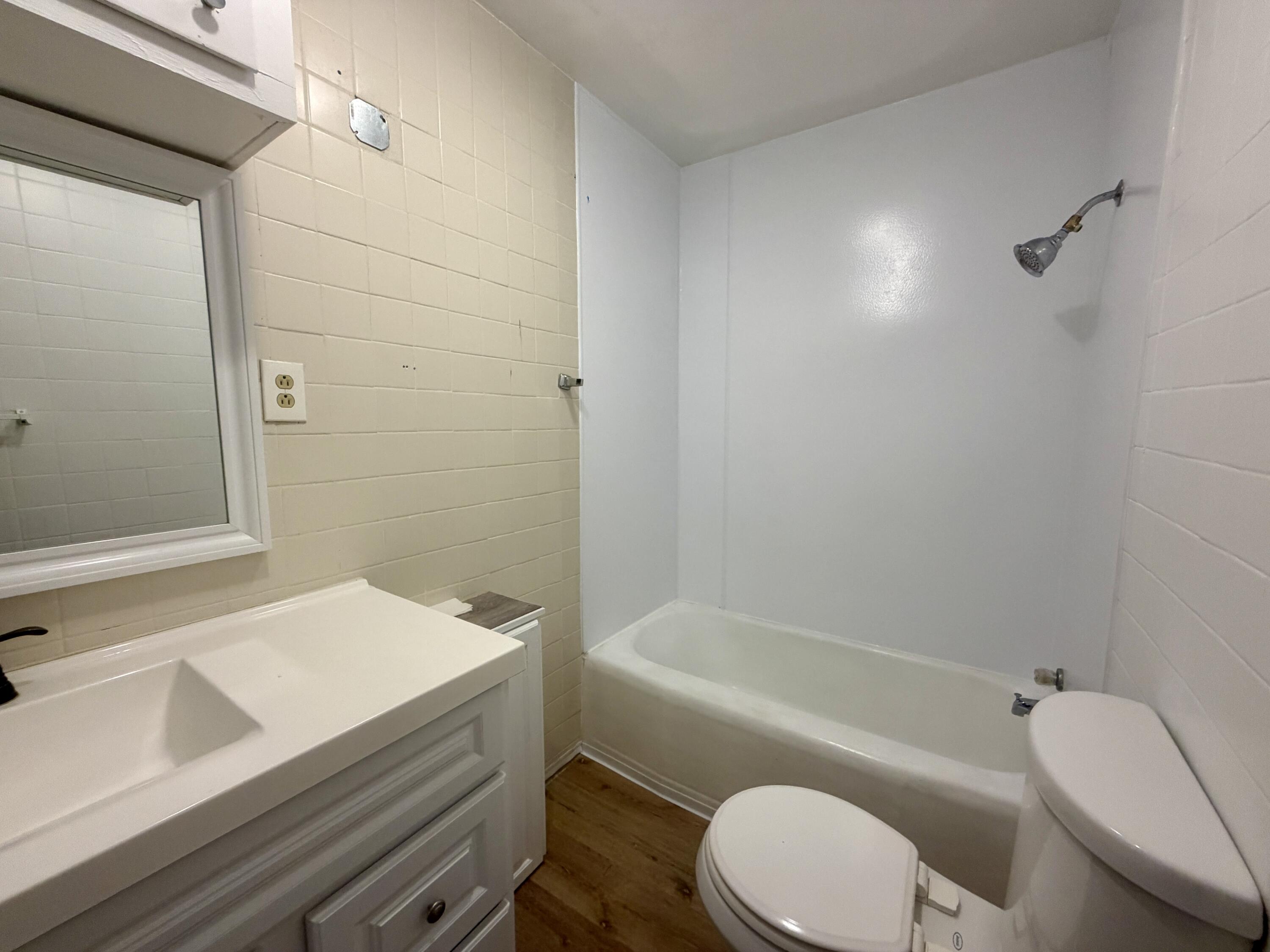1001 West Cass Avenue Property Photo 29