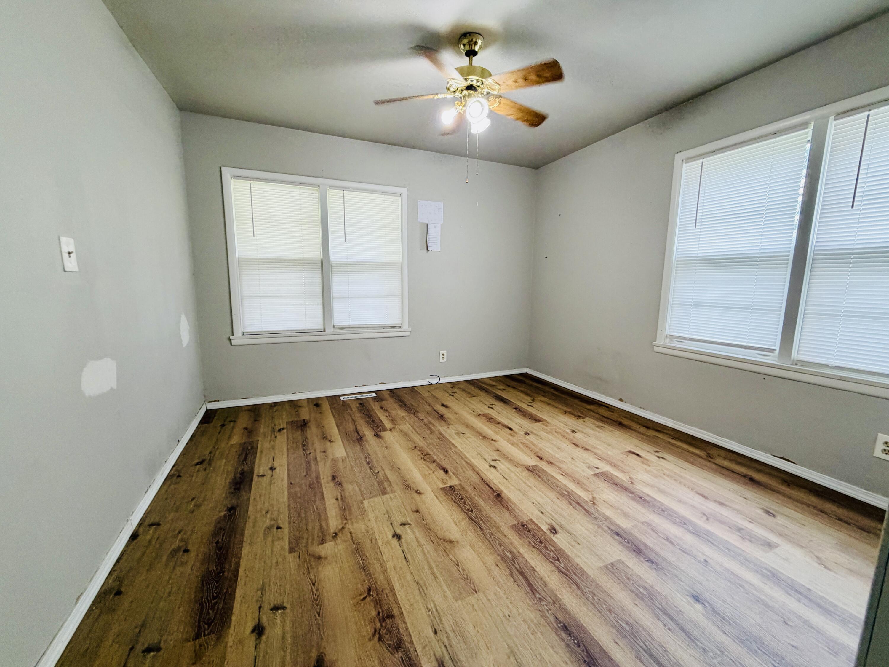 1001 West Cass Avenue Property Photo 34