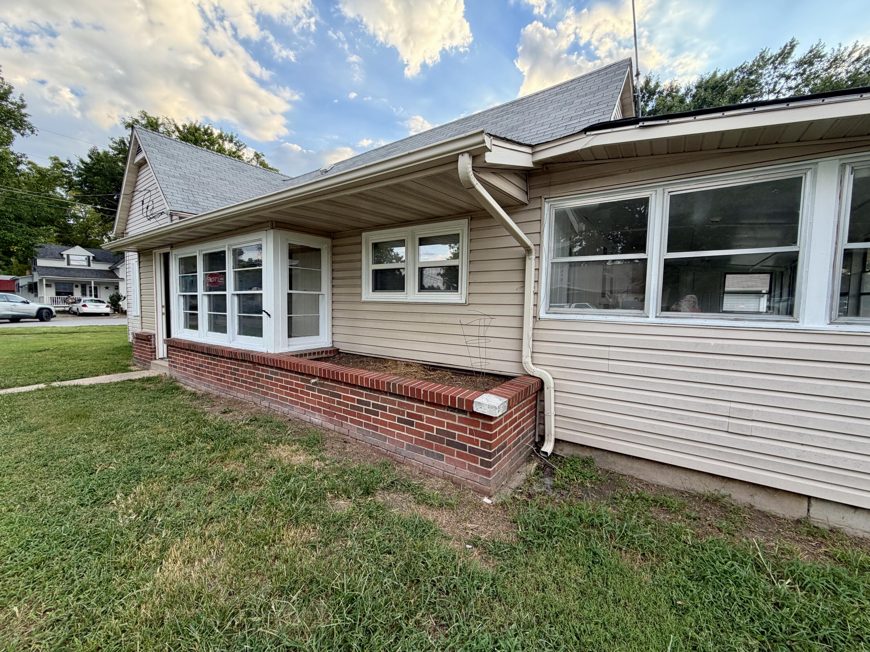 1001 West Cass Avenue Property Photo 46