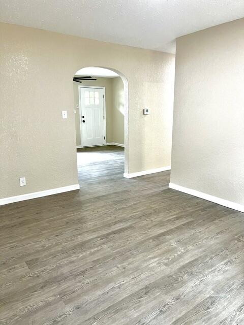 1607 North Kentwood Avenue Property Photo 4