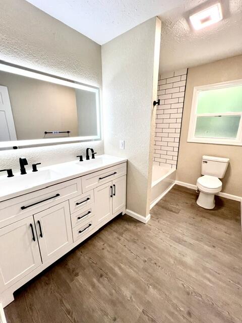 1607 North Kentwood Avenue Property Photo 9