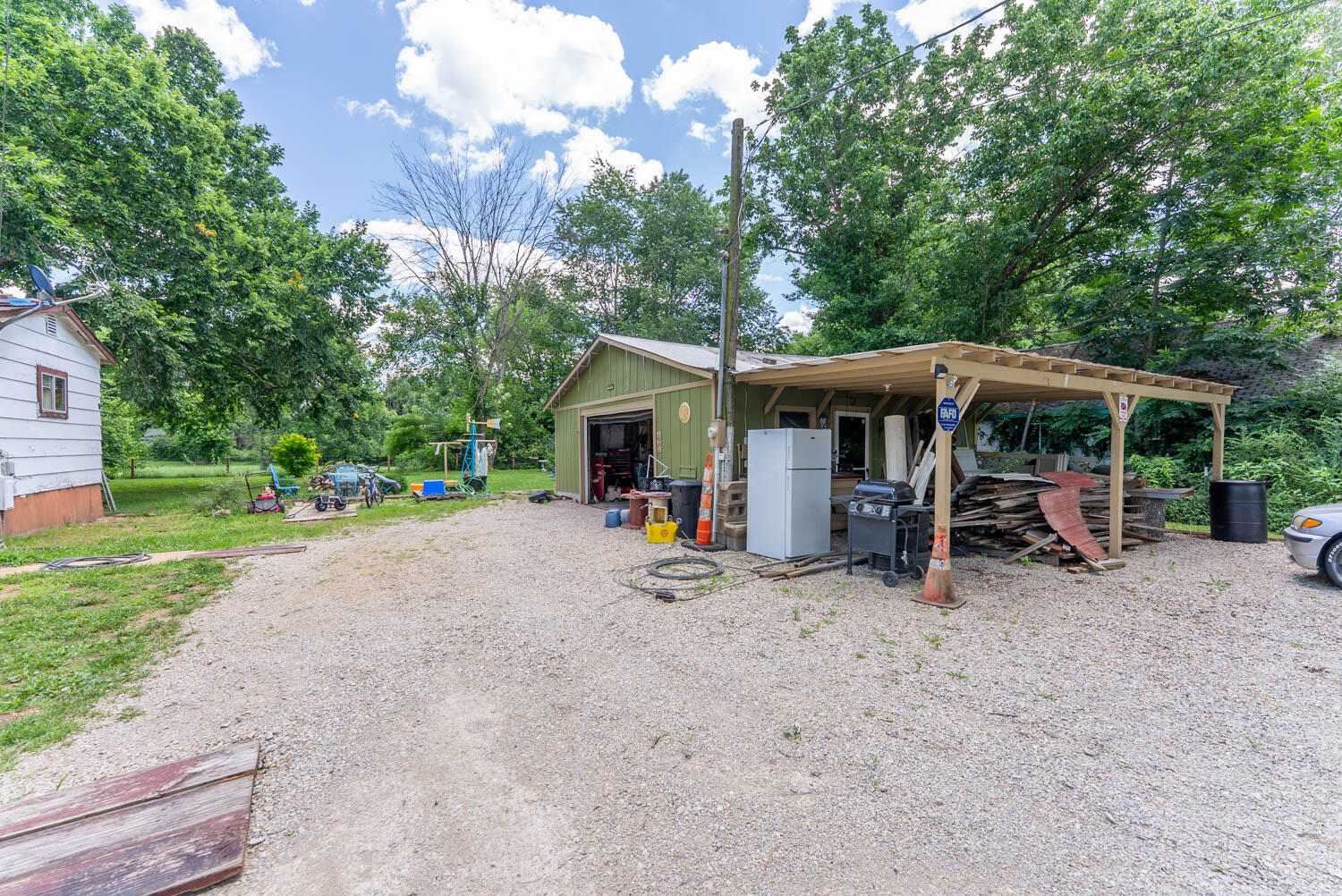 425 Monroe Street Property Photo 25