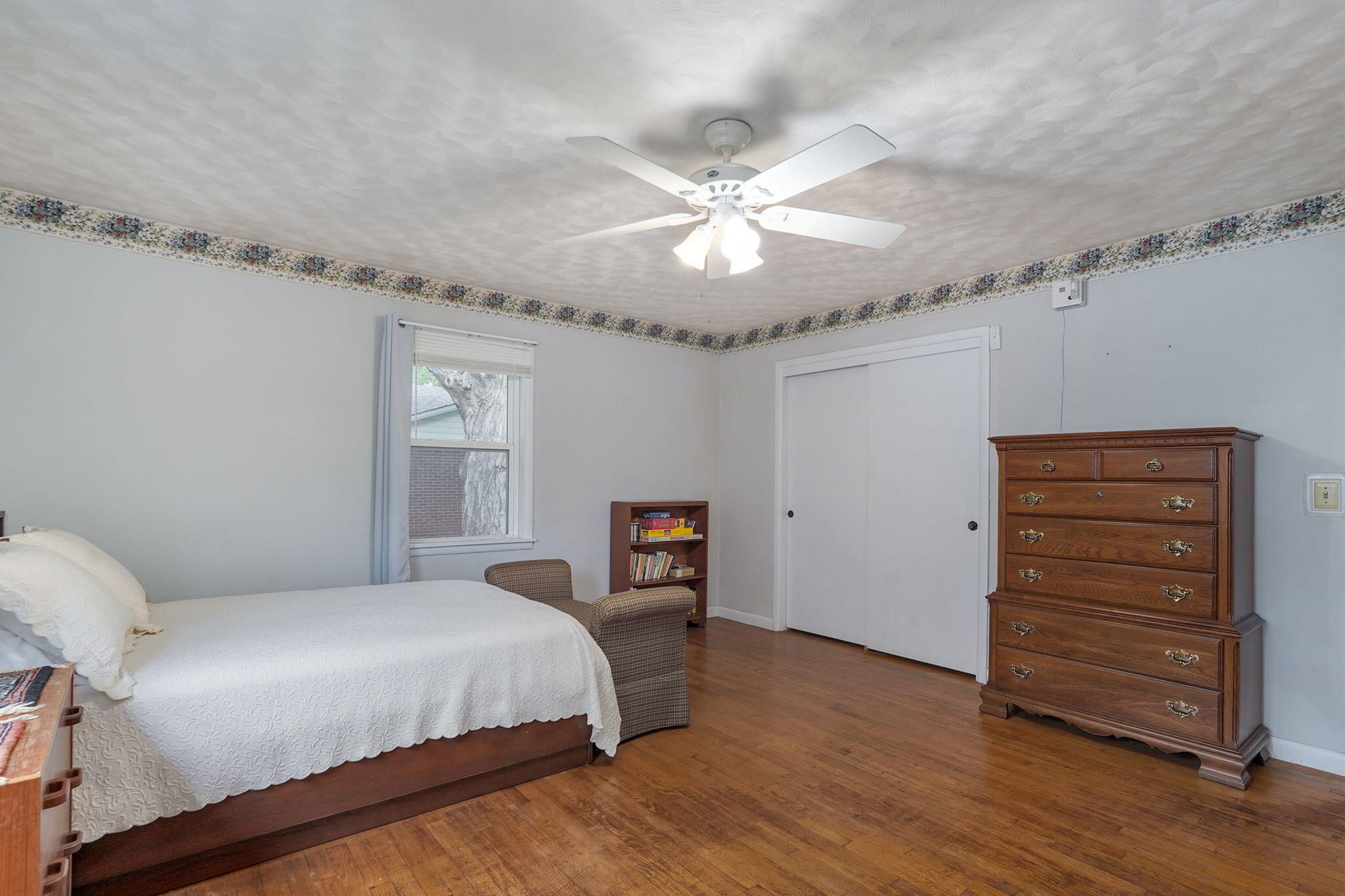 628 West Westview Street Property Photo 18