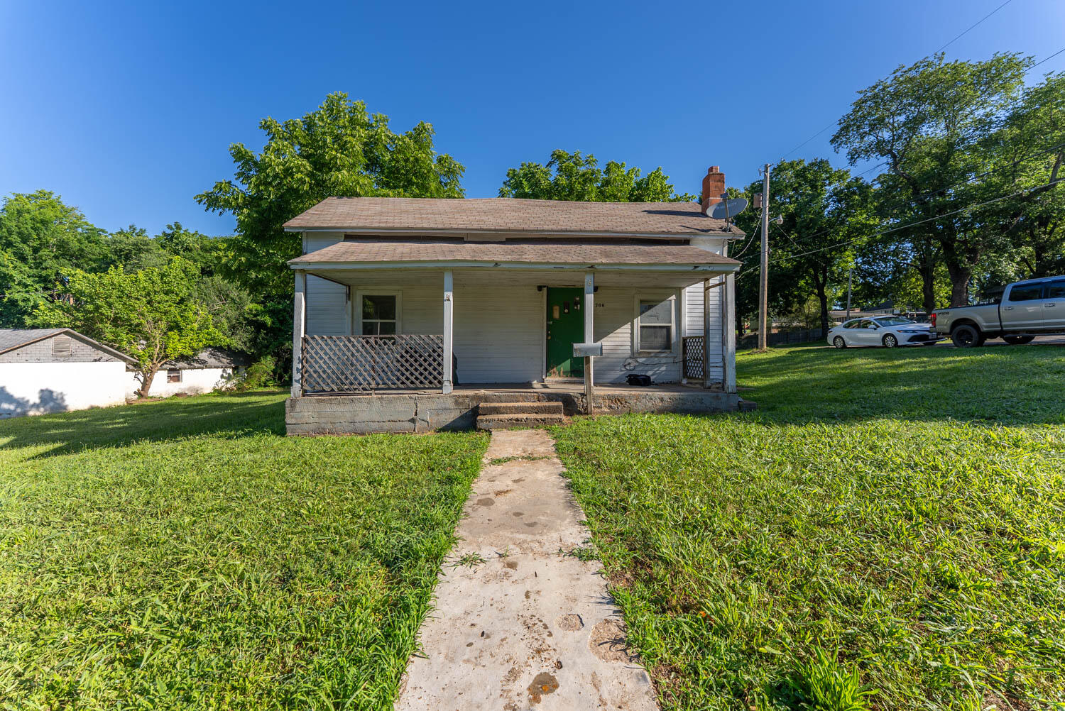 706 Pine Street Property Photo 1