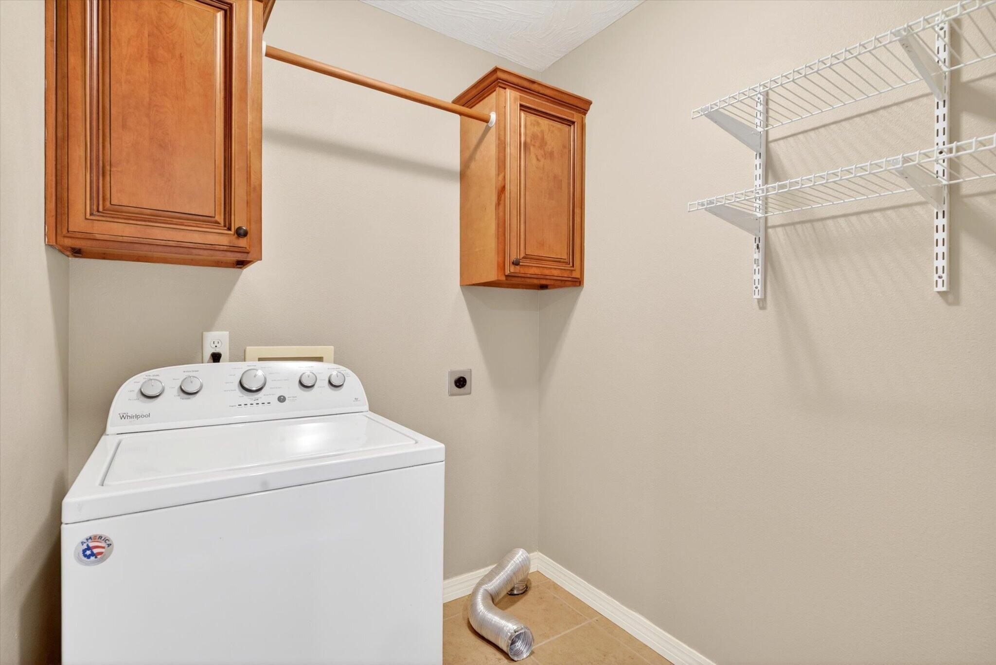 2009 East Warwick Drive Property Photo 21