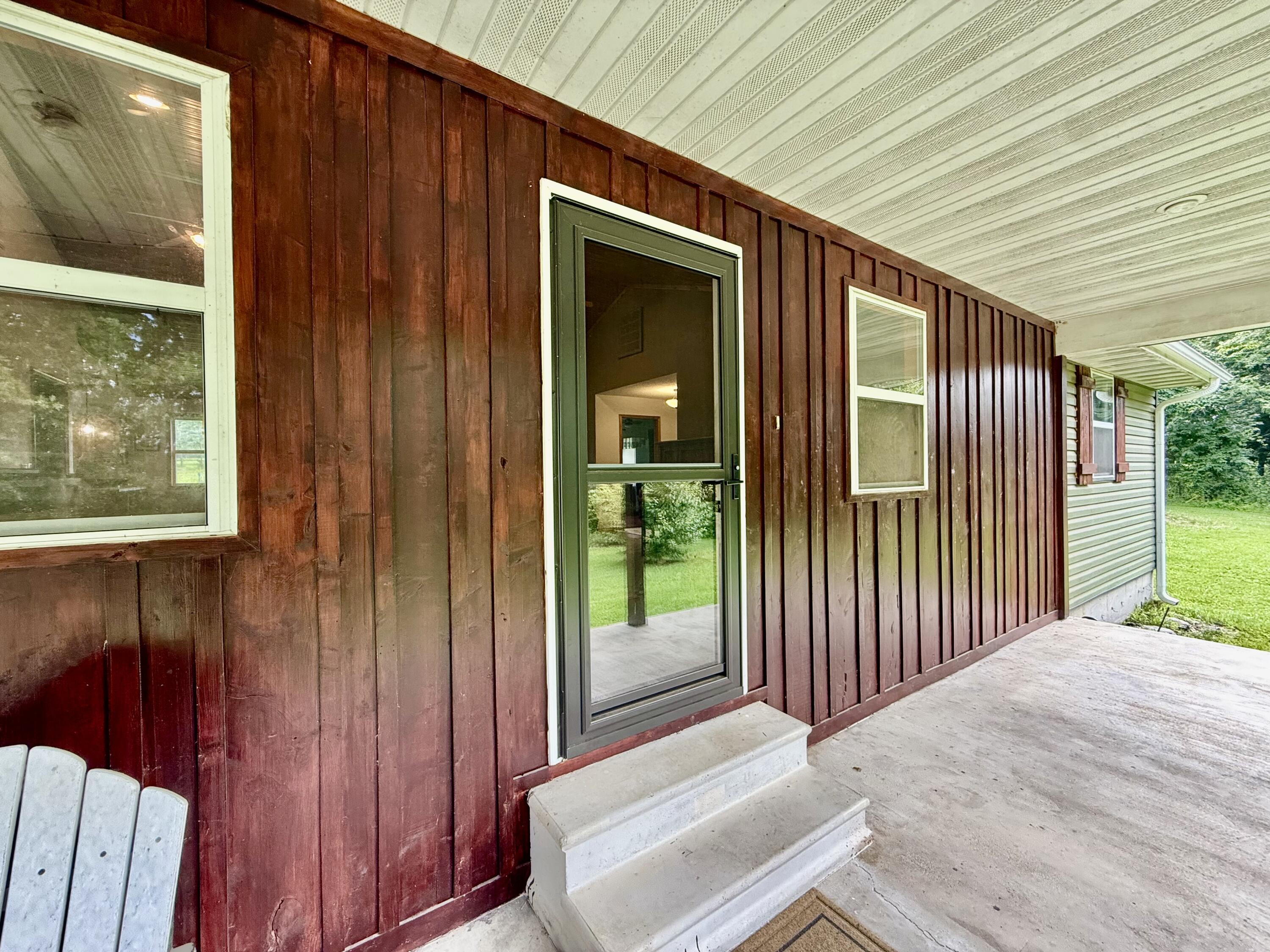 3429 Kinser Drive Property Photo 3