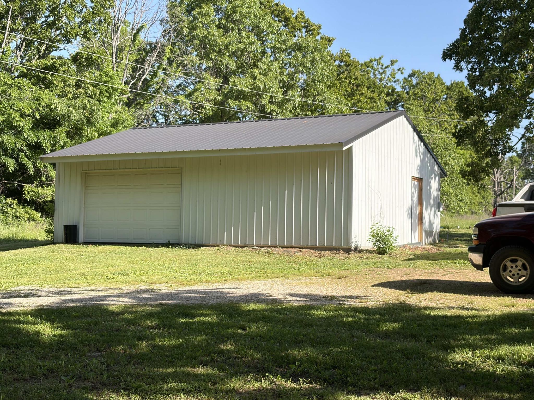 3429 Kinser Drive Property Photo 6