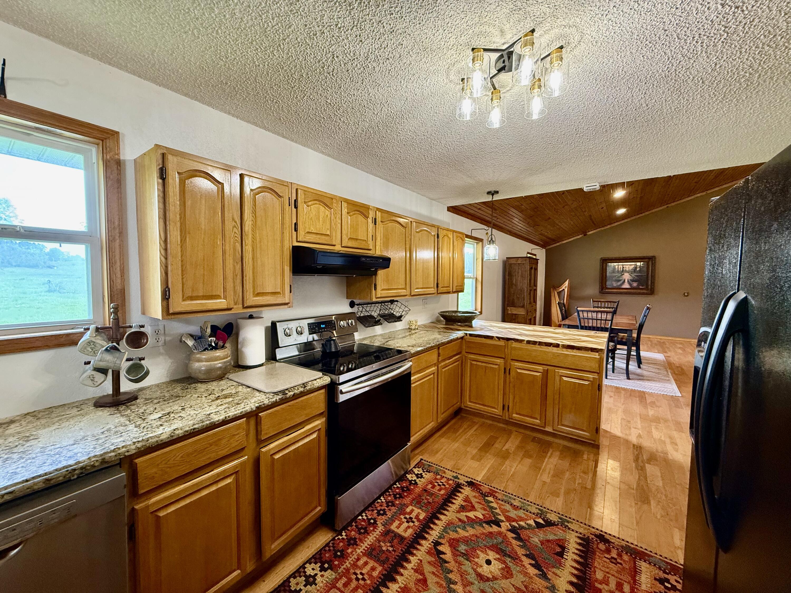 3429 Kinser Drive Property Photo 18
