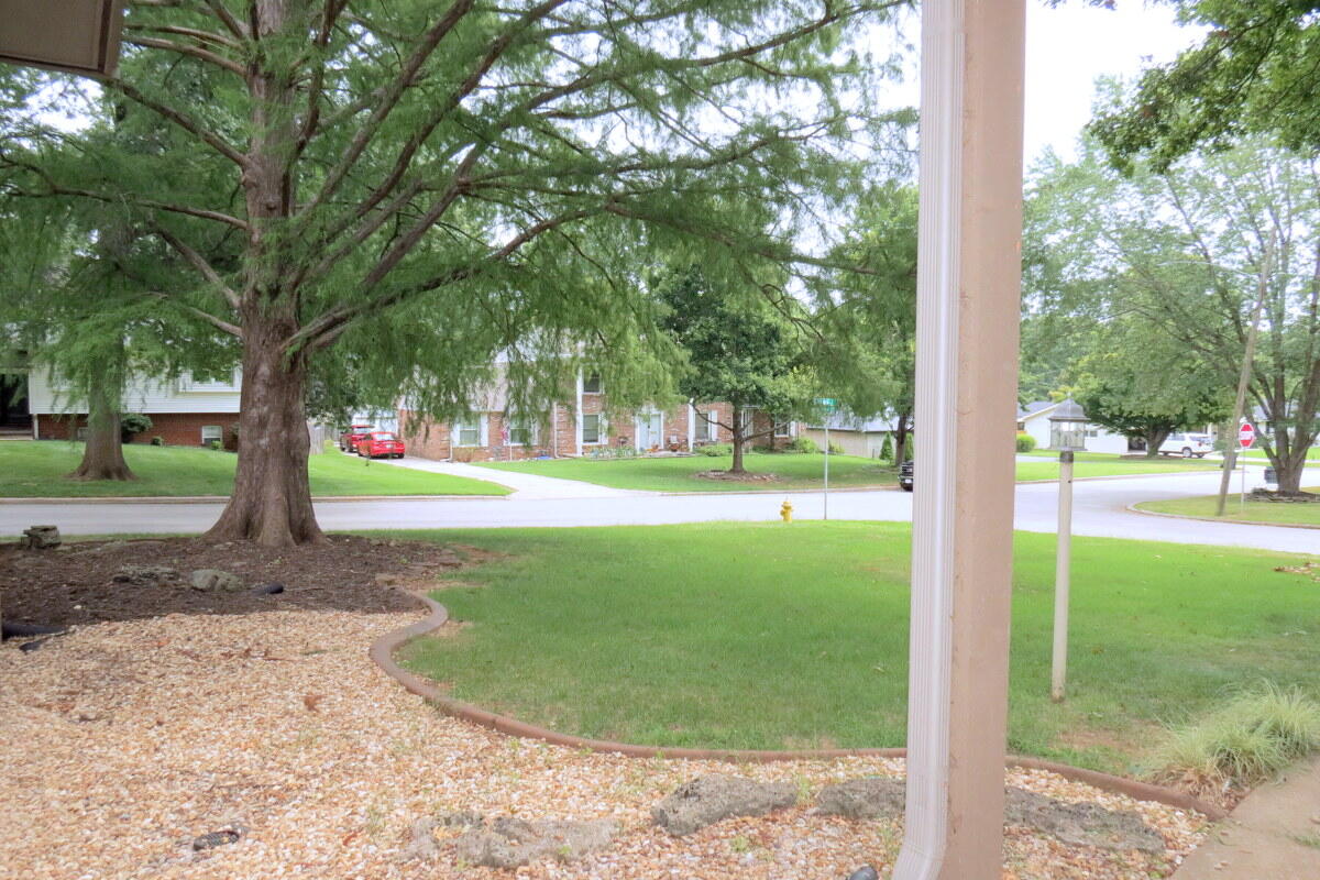 2291 East Mirabeau Street Property Photo 5