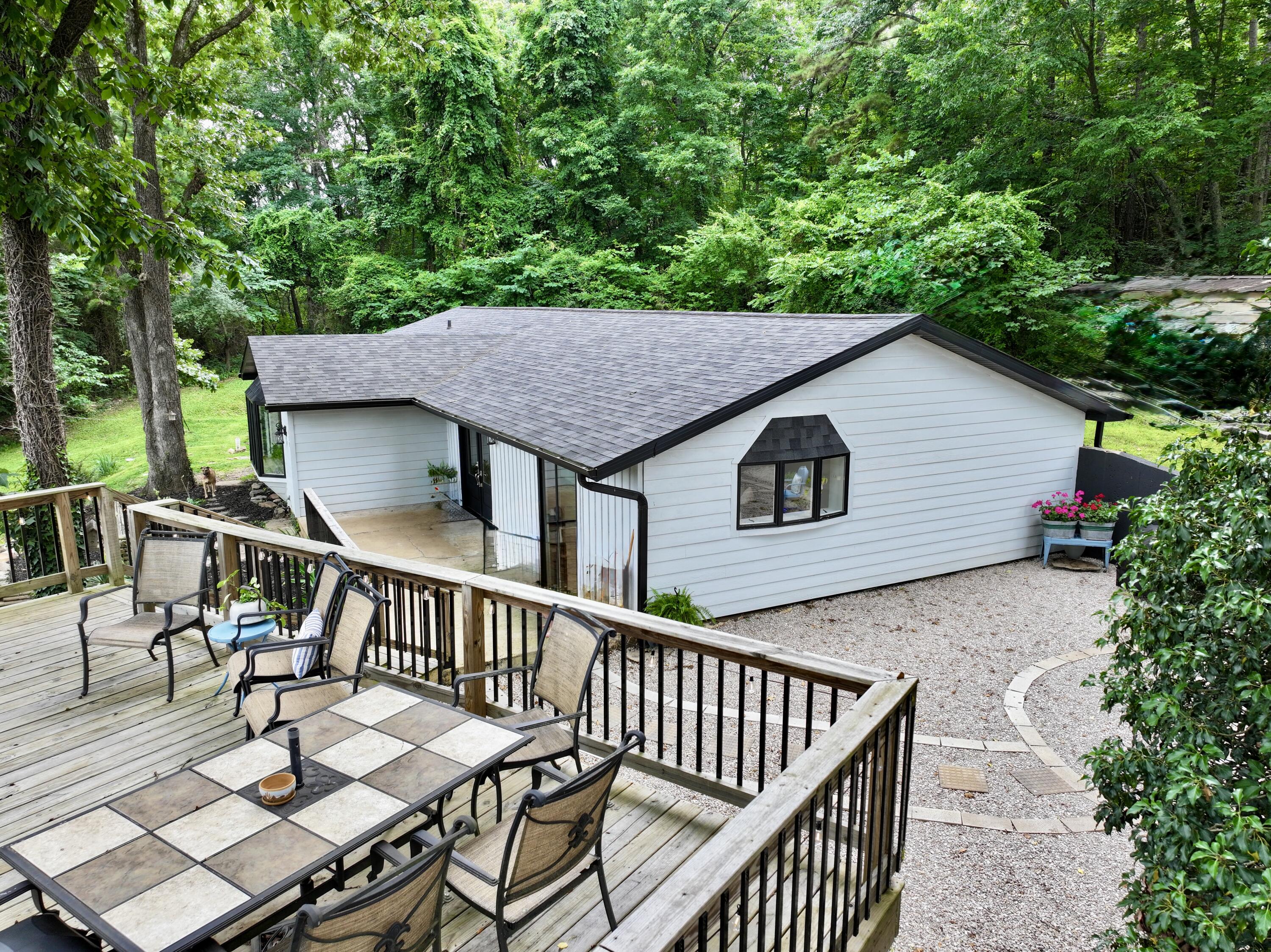 339 Carter 127 Property Photo 5