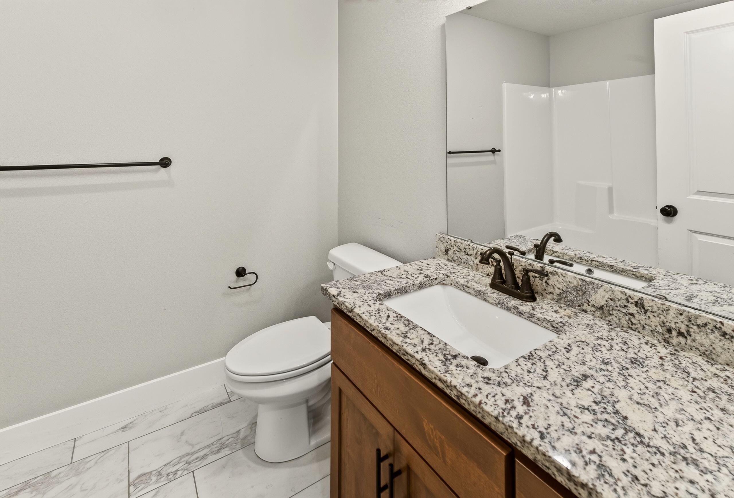748 North Century Avenue Property Photo 26