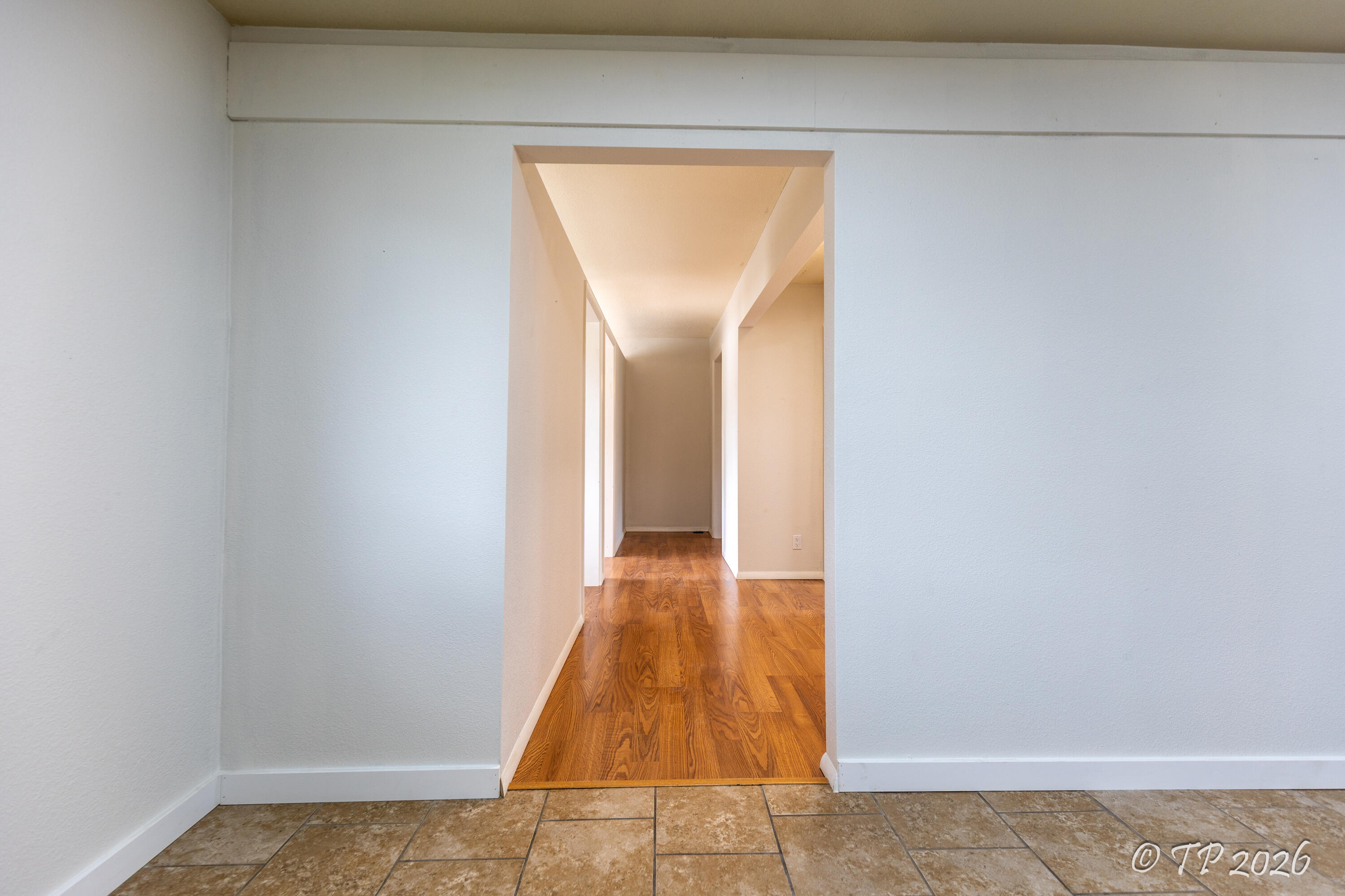 917 West Broadway Street Property Photo 26