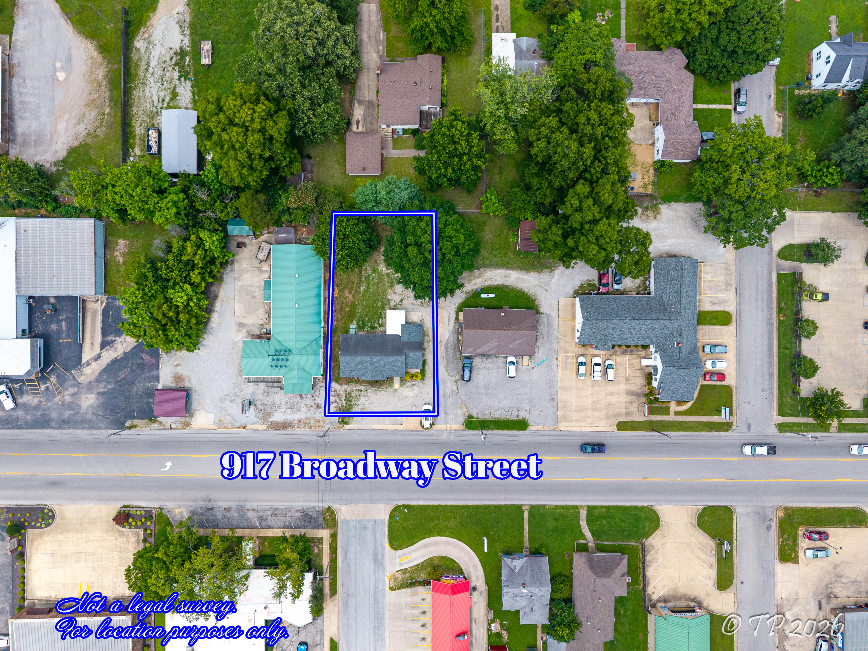 917 West Broadway Street Property Photo 35