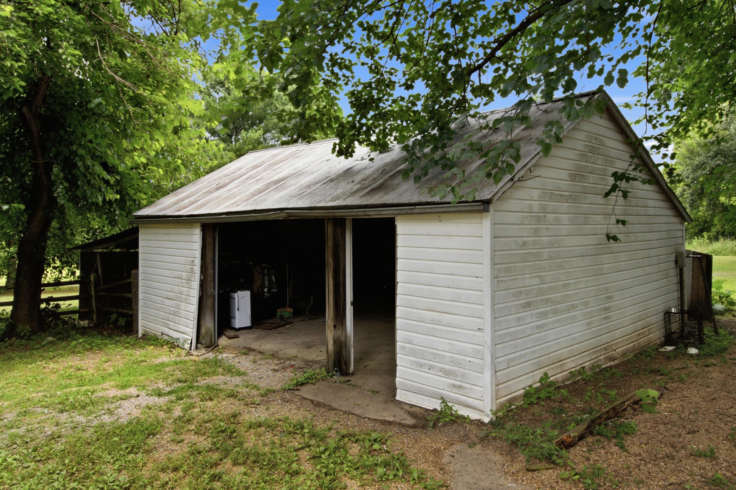 1394 County Road 8530 Property Photo 28