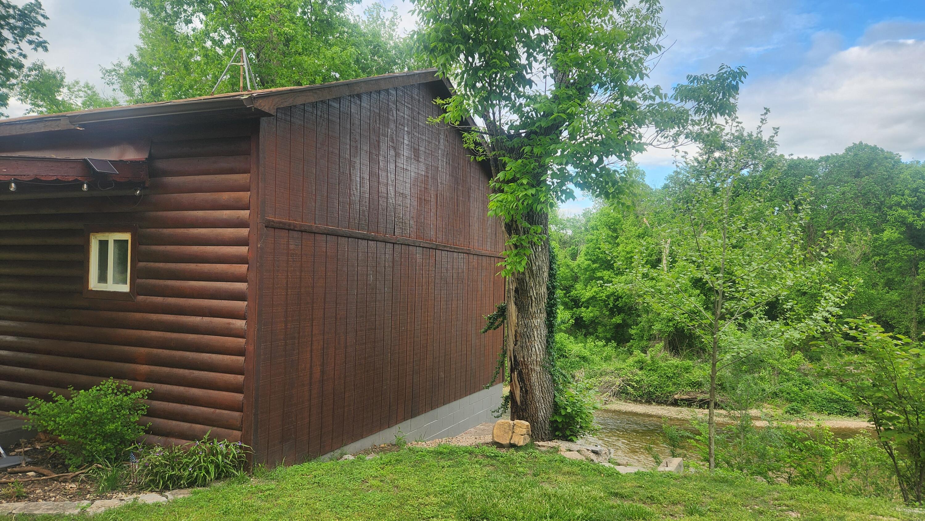 214 North Cliffside Drive Property Photo 9