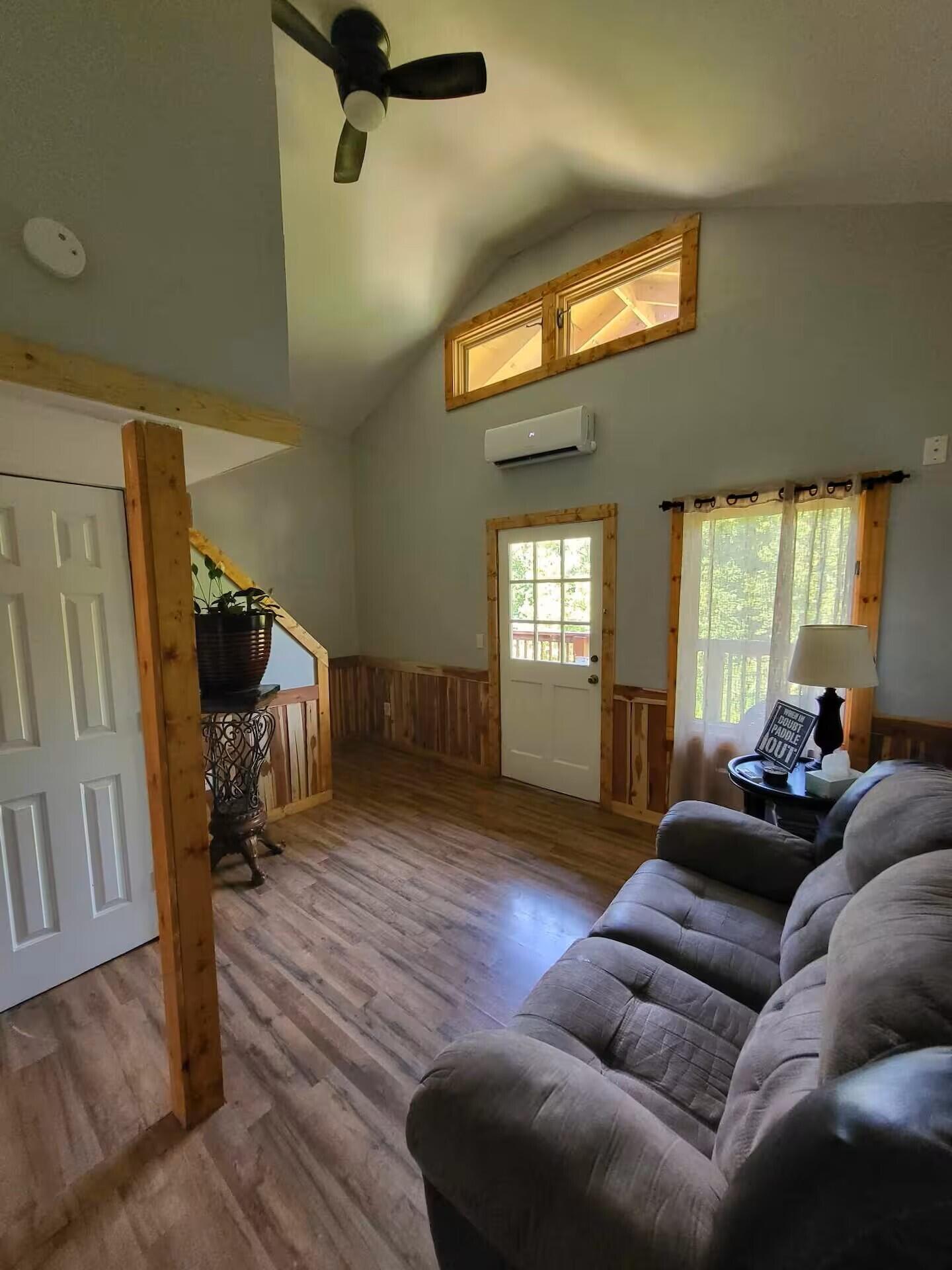 214 North Cliffside Drive Property Photo 14