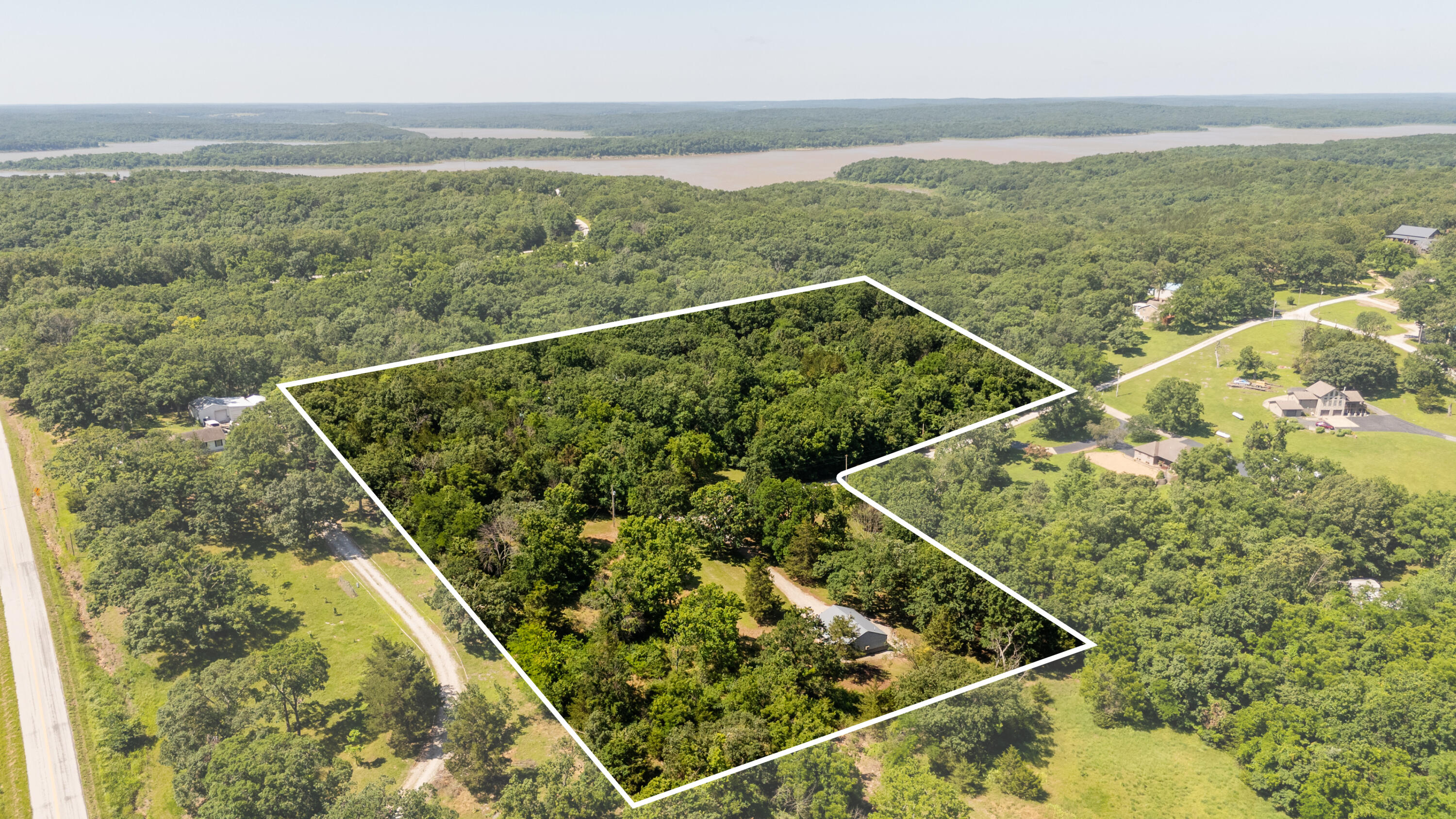 14932 Honeydew Road Property Photo 2