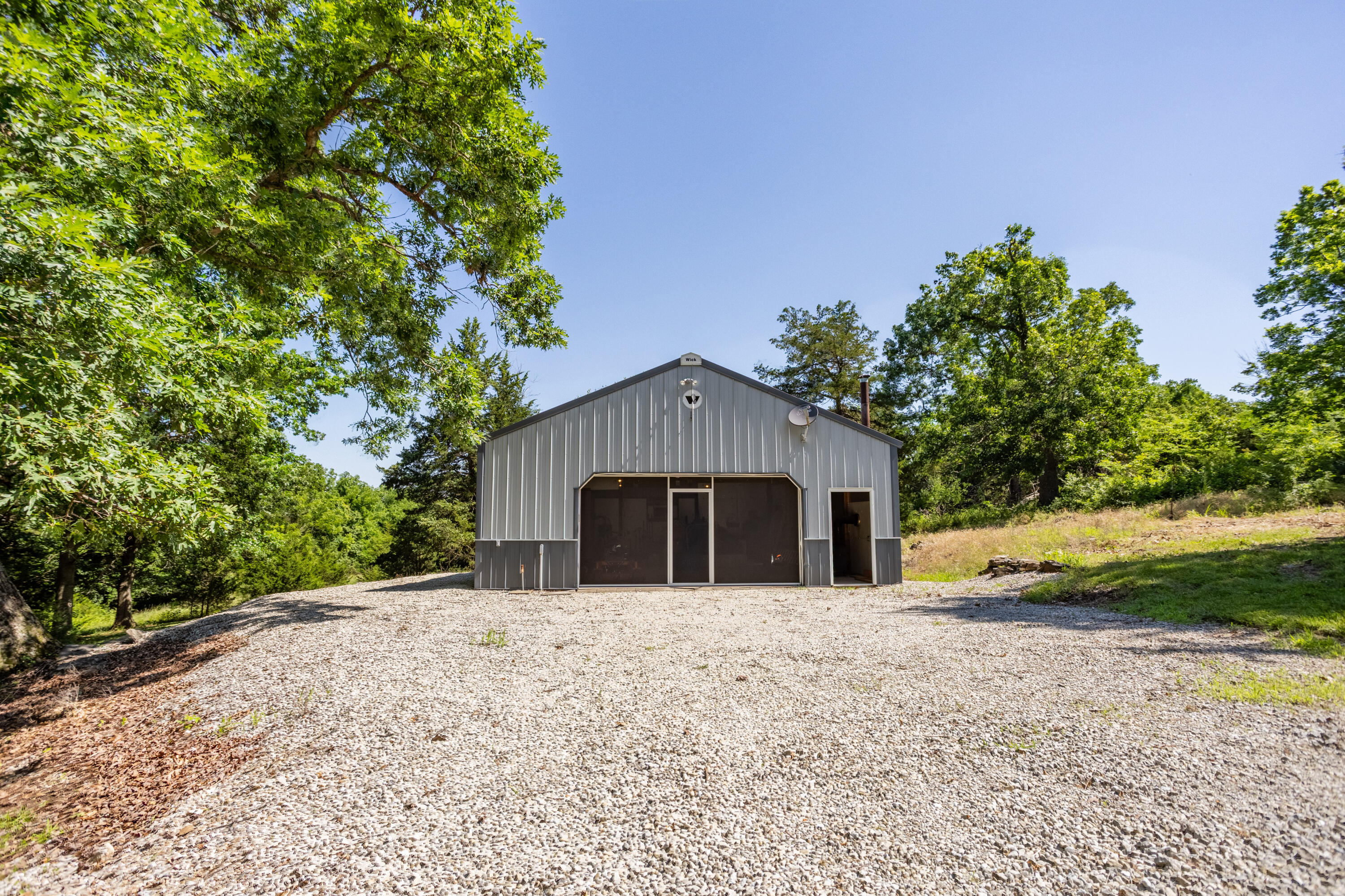 14932 Honeydew Road Property Photo 4