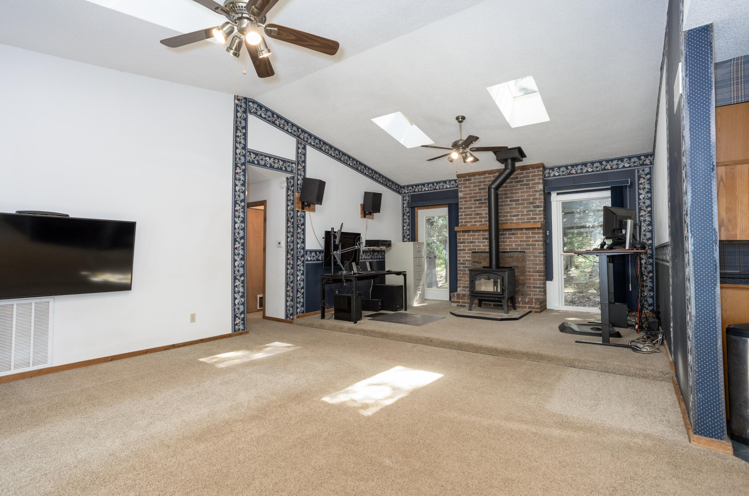 14932 Honeydew Road Property Photo 17