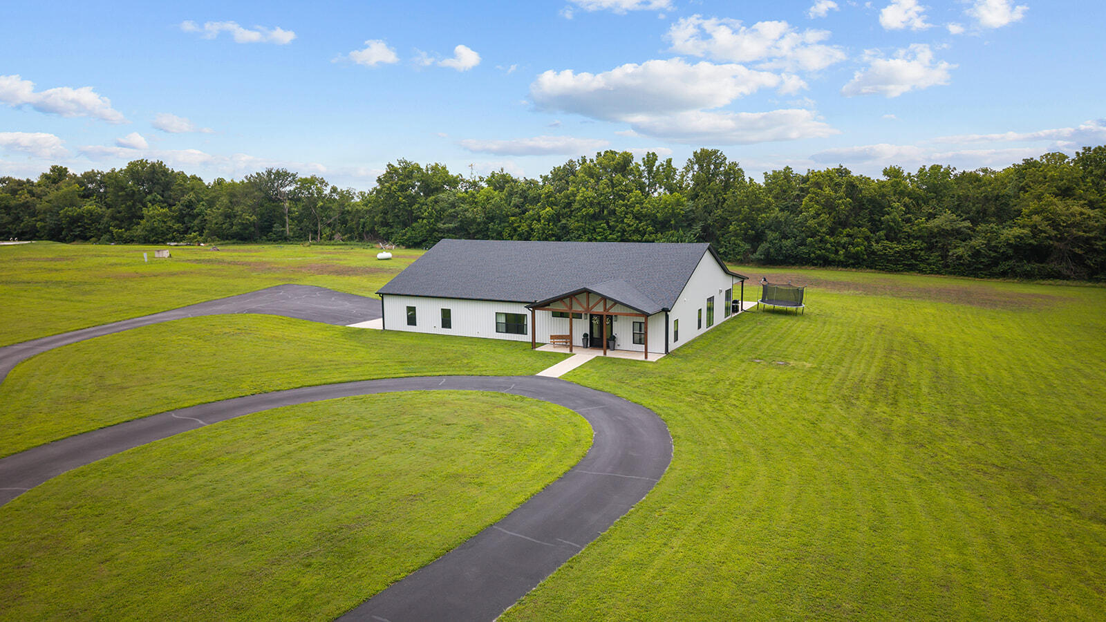 9309 West Farm Road 170 Property Photo 4