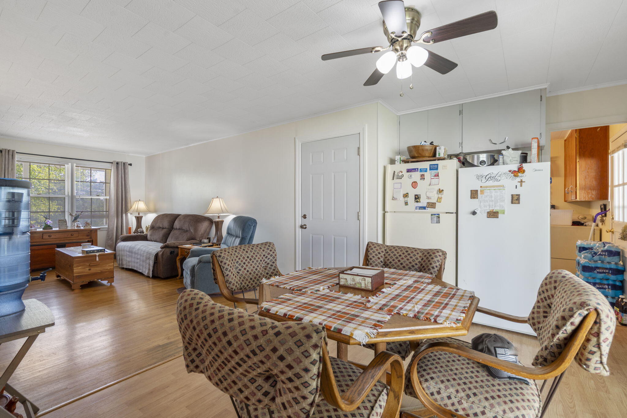 303 Walnut Street Property Photo 5