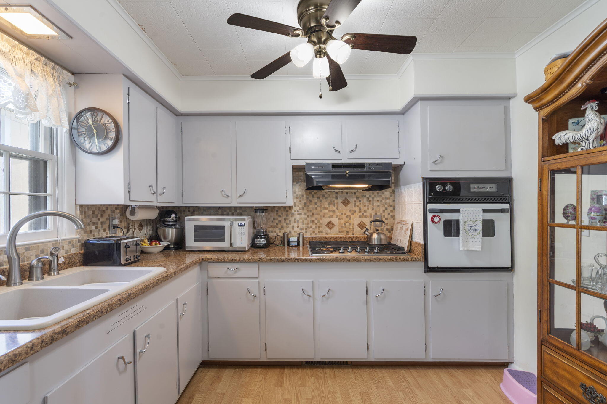 303 Walnut Street Property Photo 8