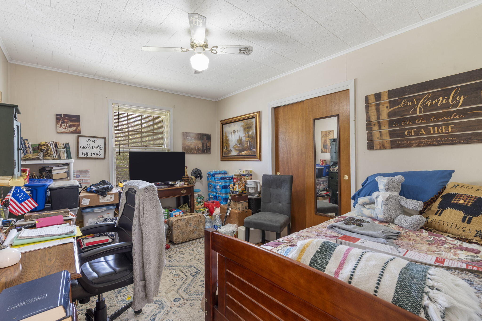 303 Walnut Street Property Photo 16