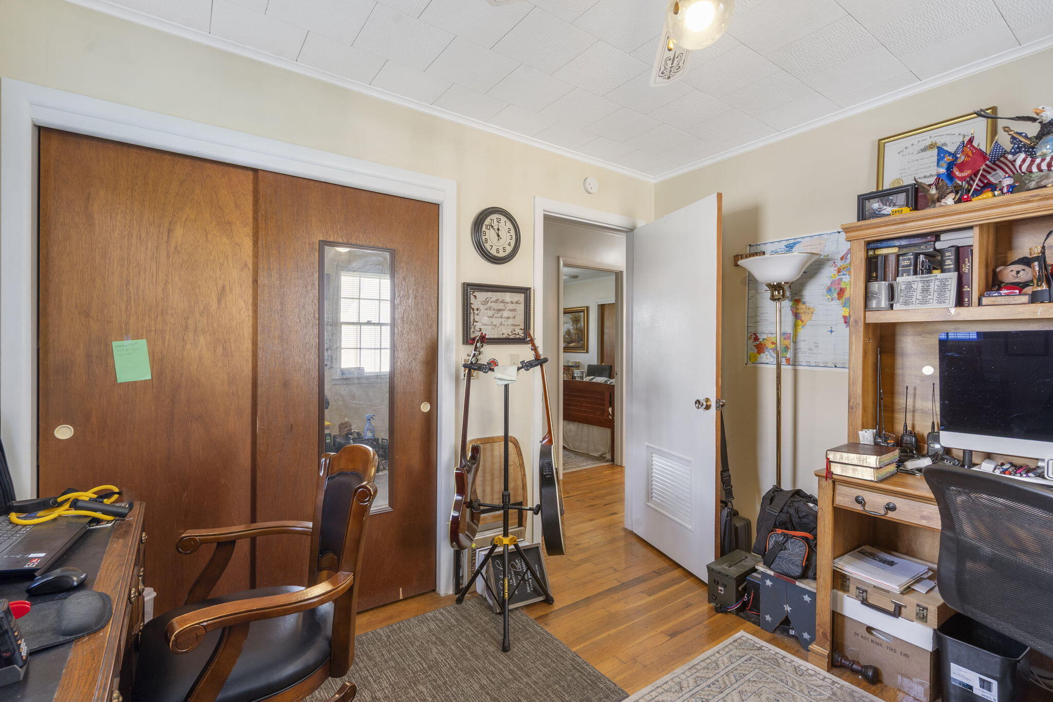 303 Walnut Street Property Photo 18