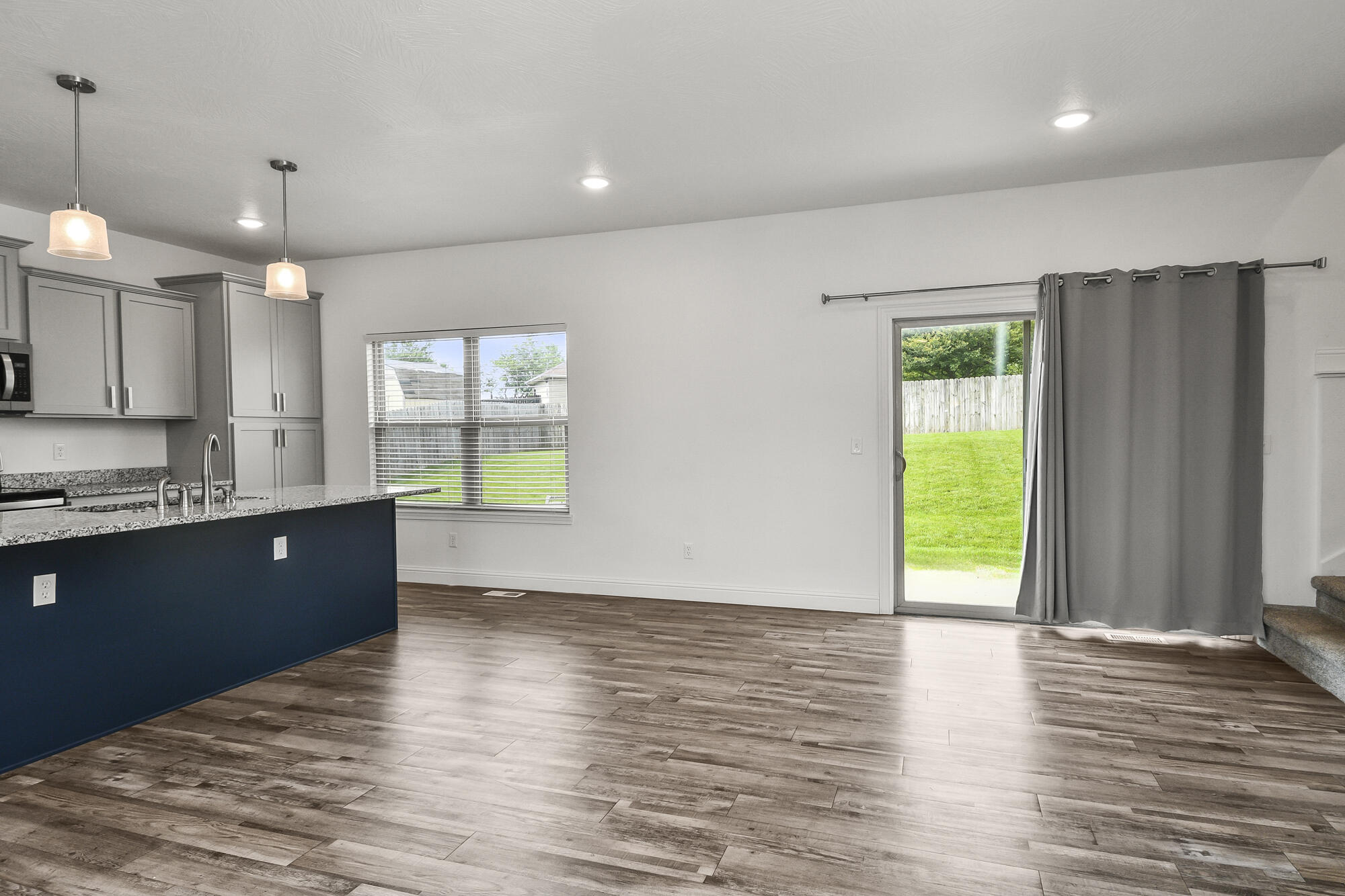 4464 West University Street Property Photo 11