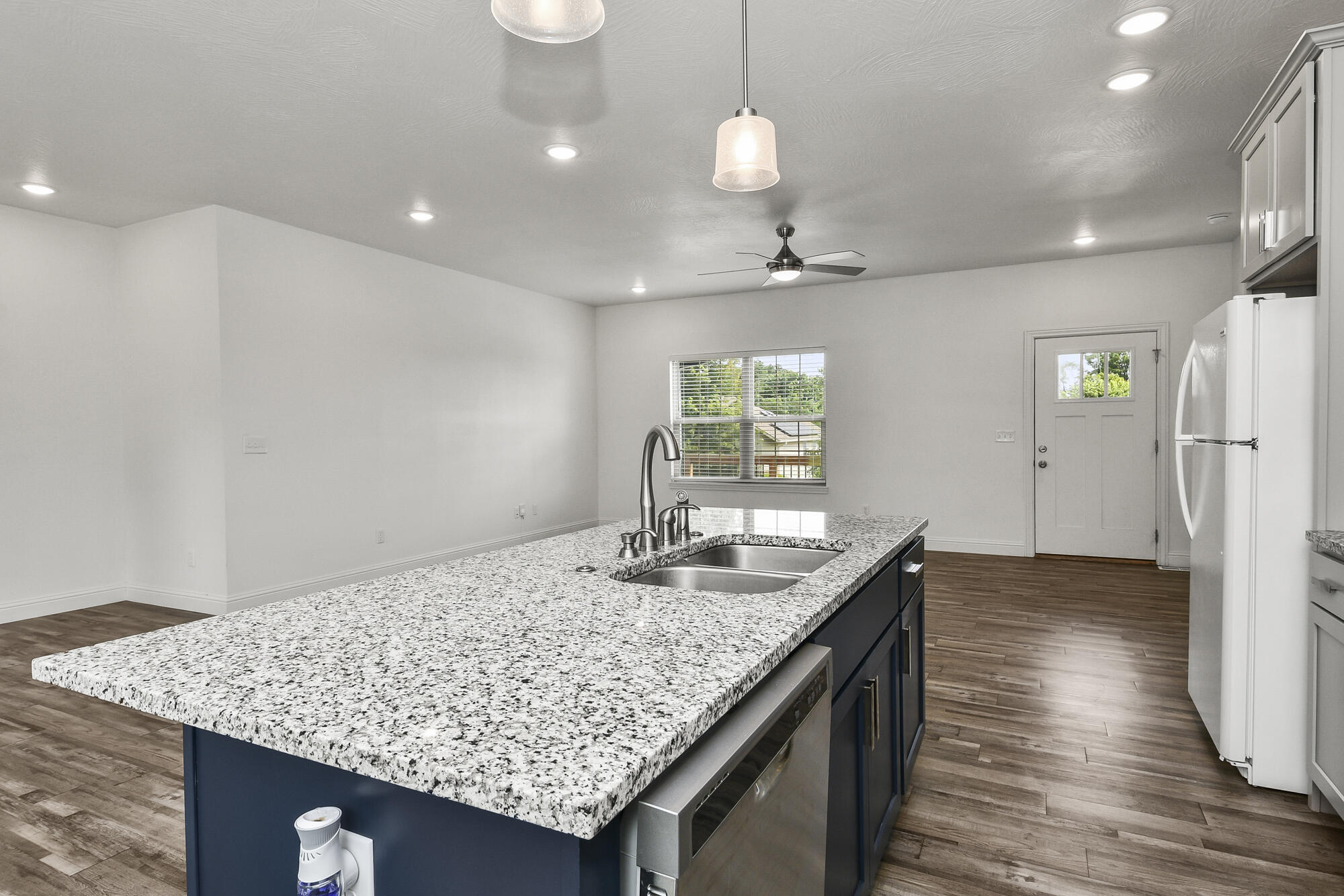 4464 West University Street Property Photo 15