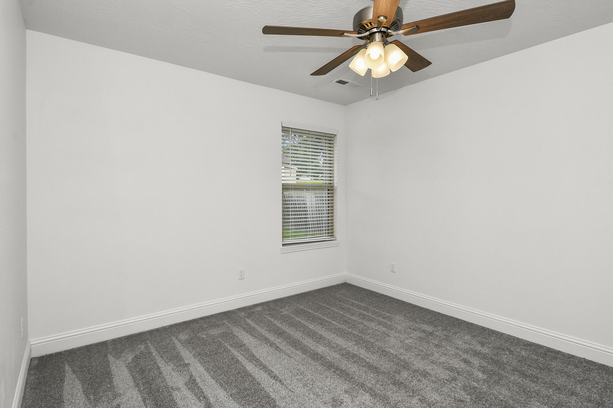 4464 West University Street Property Photo 25