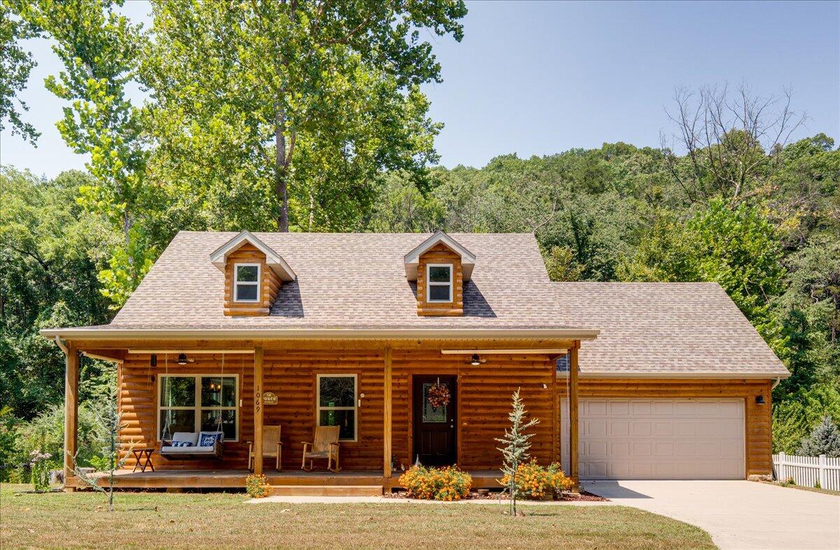 1069 Peace In Valley Road Property Photo 3