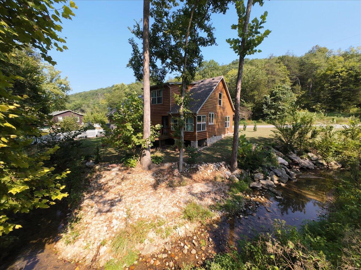 1069 Peace In Valley Road Property Photo 4