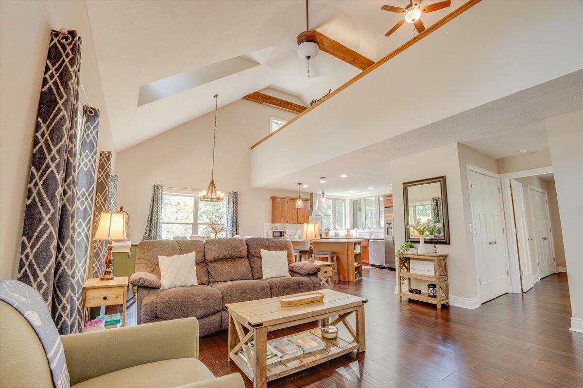 1069 Peace In Valley Road Property Photo 6