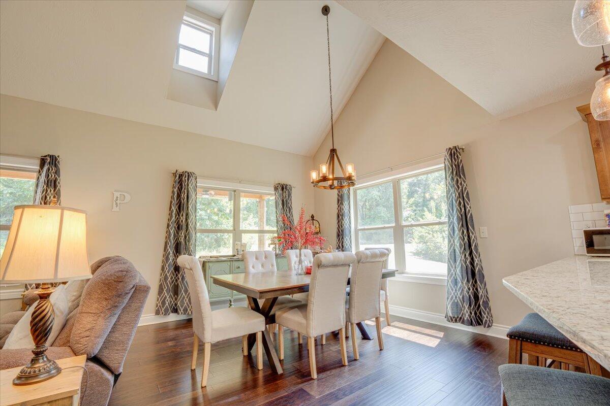 1069 Peace In Valley Road Property Photo 9