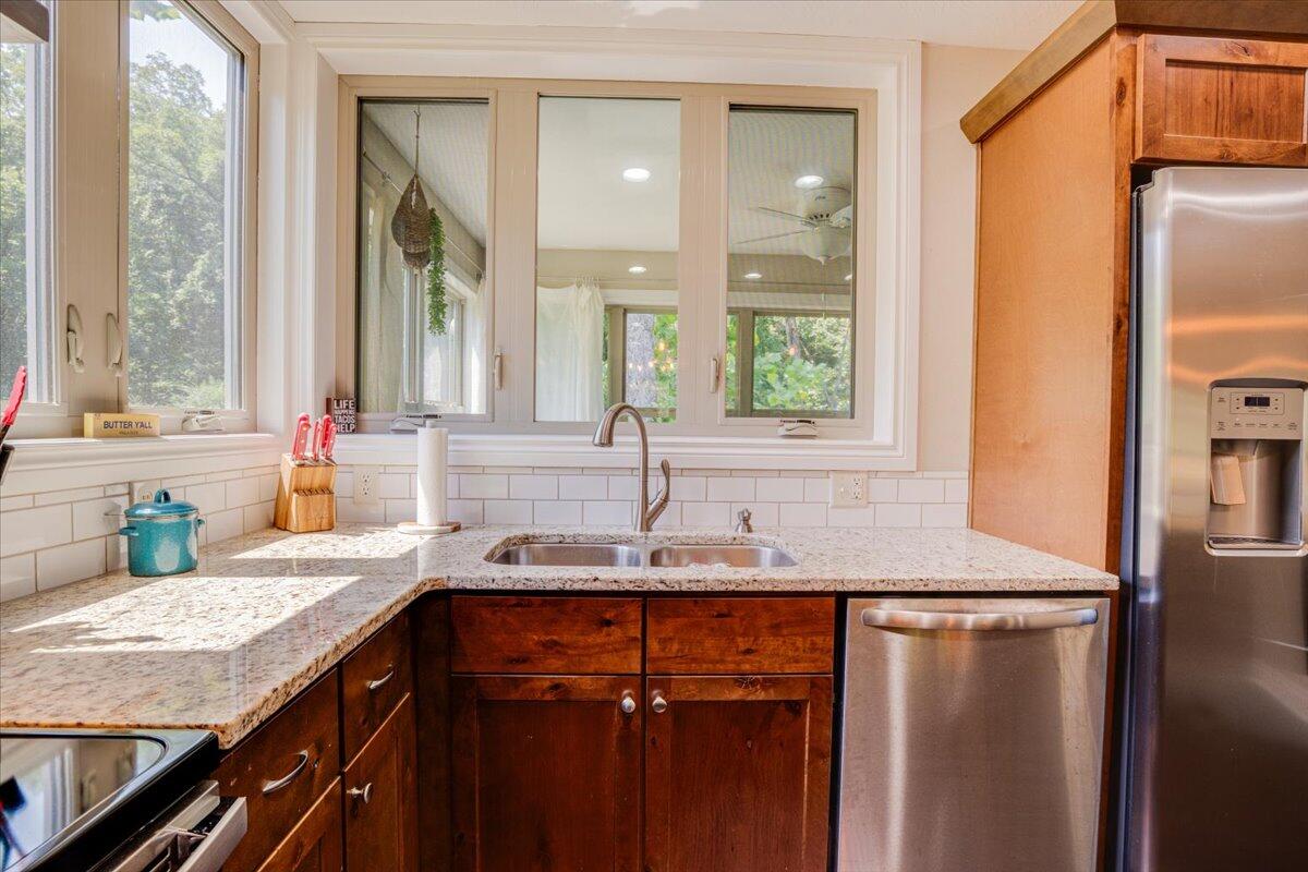 1069 Peace In Valley Road Property Photo 15