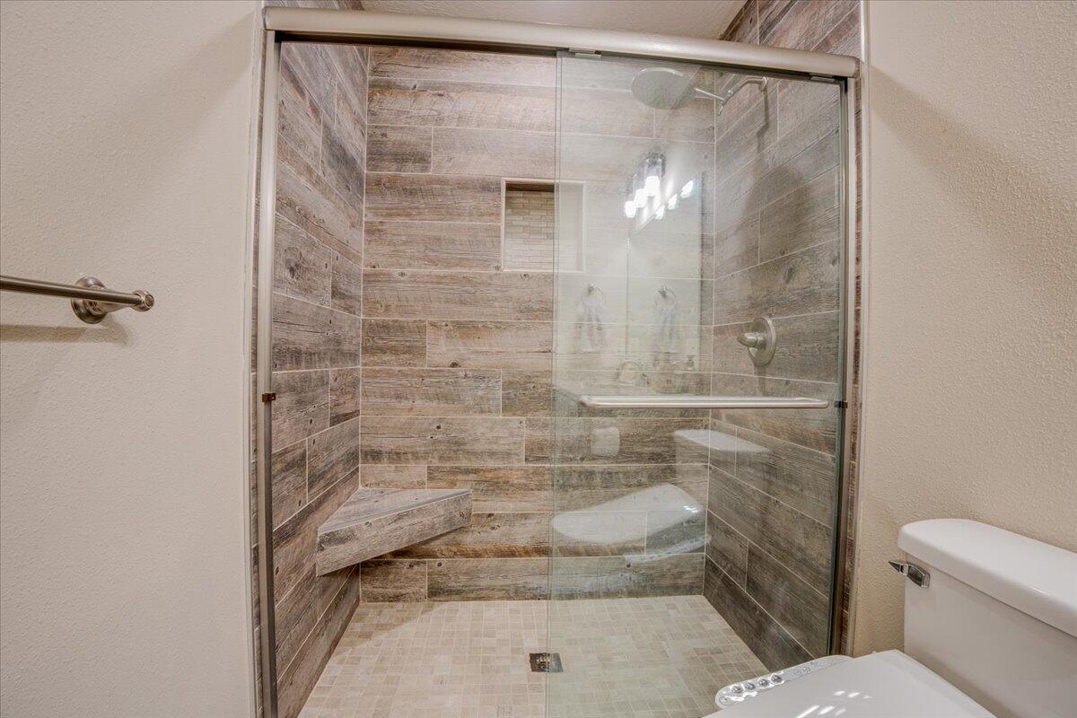 1069 Peace In Valley Road Property Photo 21