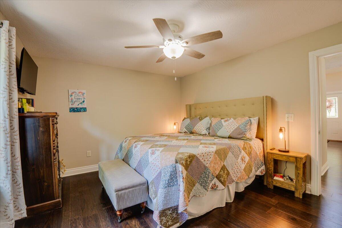 1069 Peace In Valley Road Property Photo 24